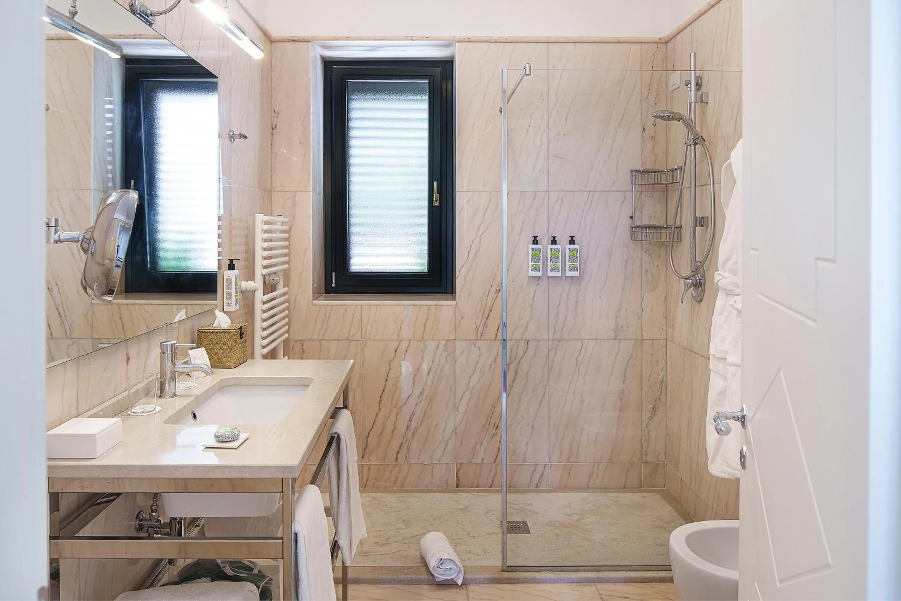 Shower in Botania Relais & Spa - The Leading Hotels of the World