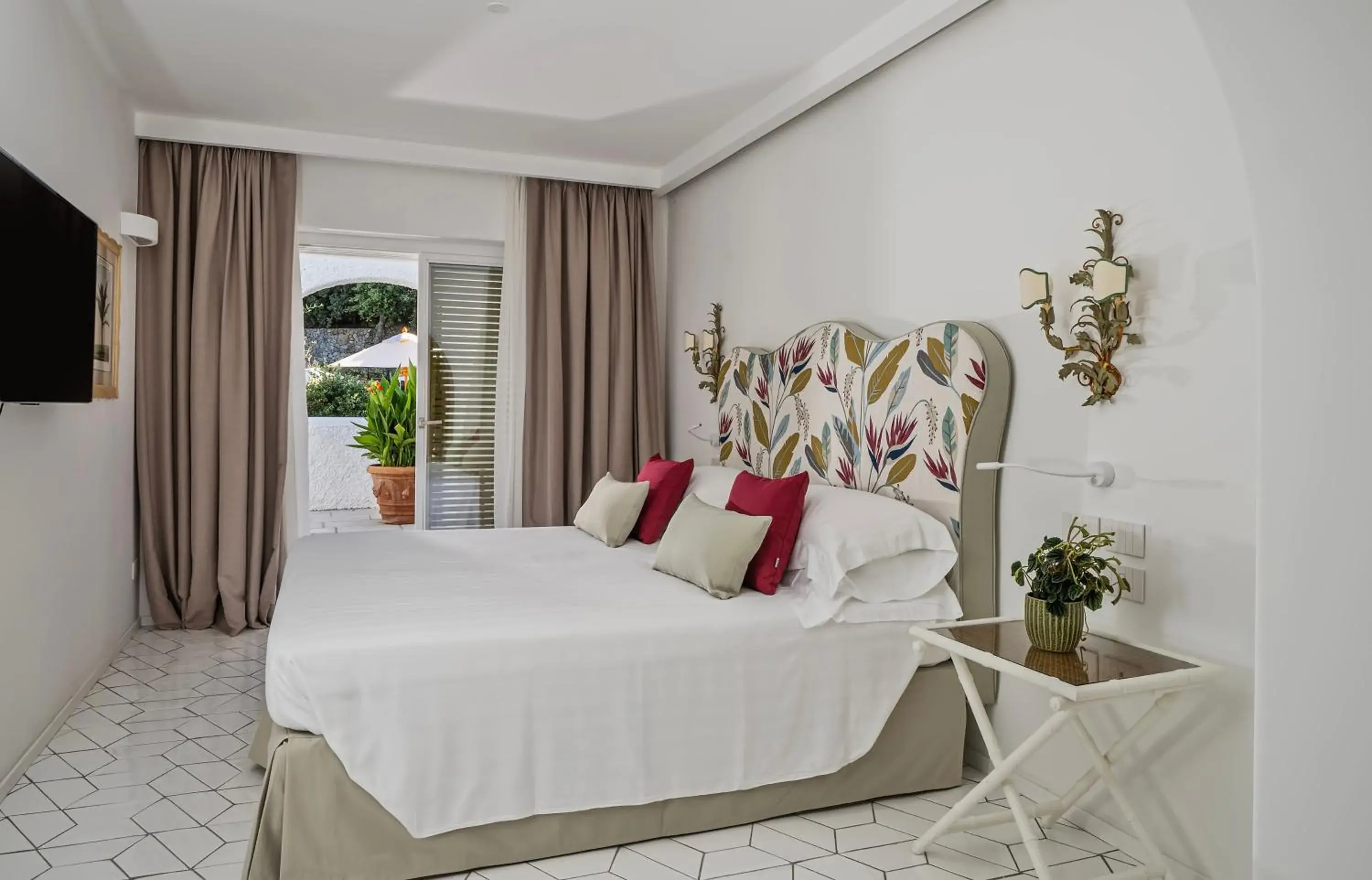 King Suite with Spa Bath in Botania Relais & Spa - The Leading Hotels of the World King Suite with Spa Bath in Botania Relais & Spa - The Leading Hotels of the World