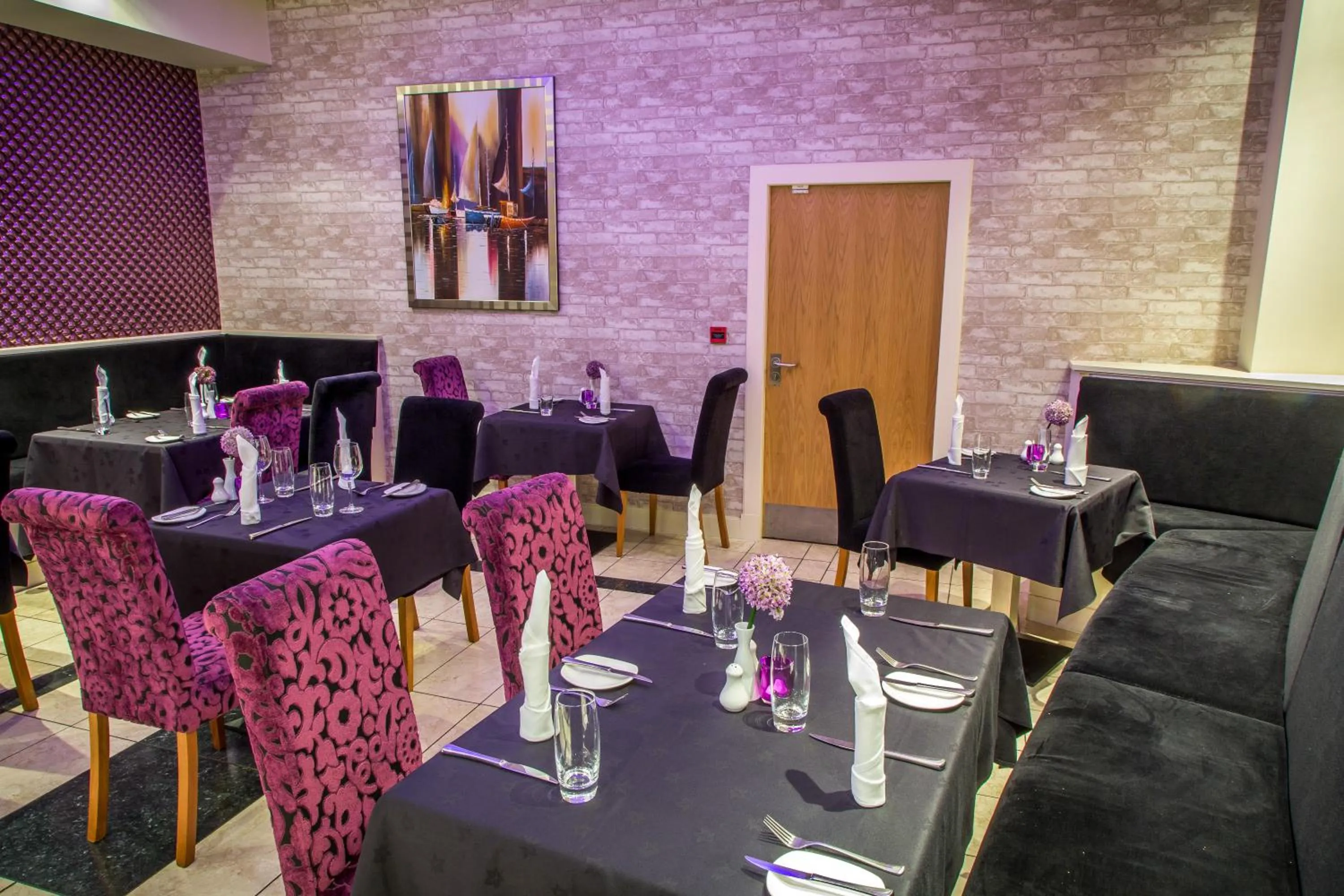 Restaurant/places to eat in Rox Hotel Aberdeen by Compass Hospitality