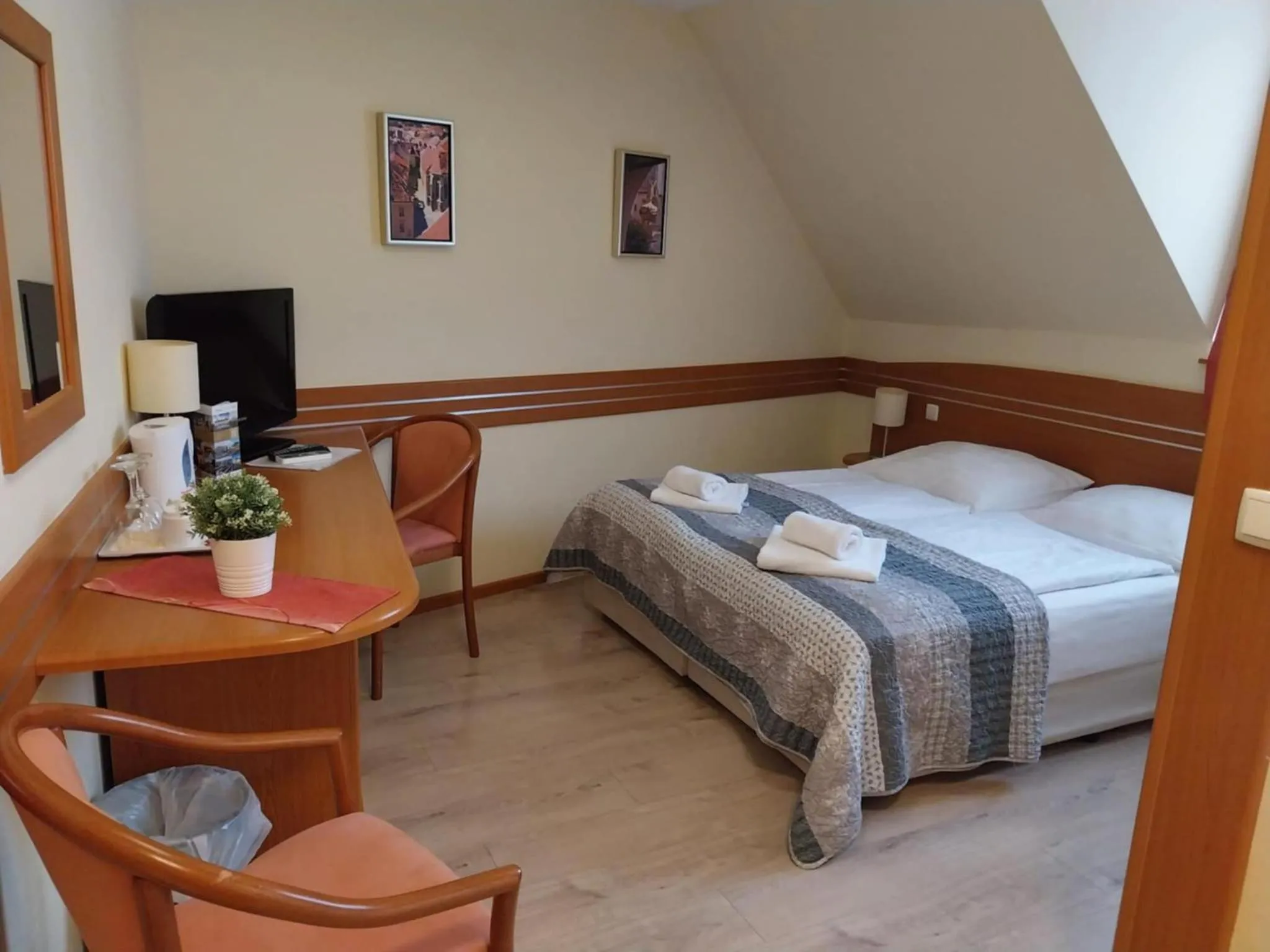 Bedroom, Bed in Erhardt Panzió
