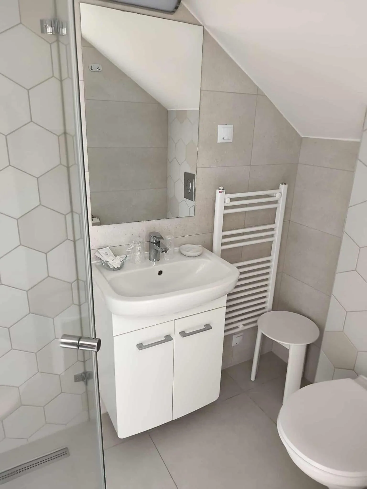 Bathroom in Erhardt Panzió
