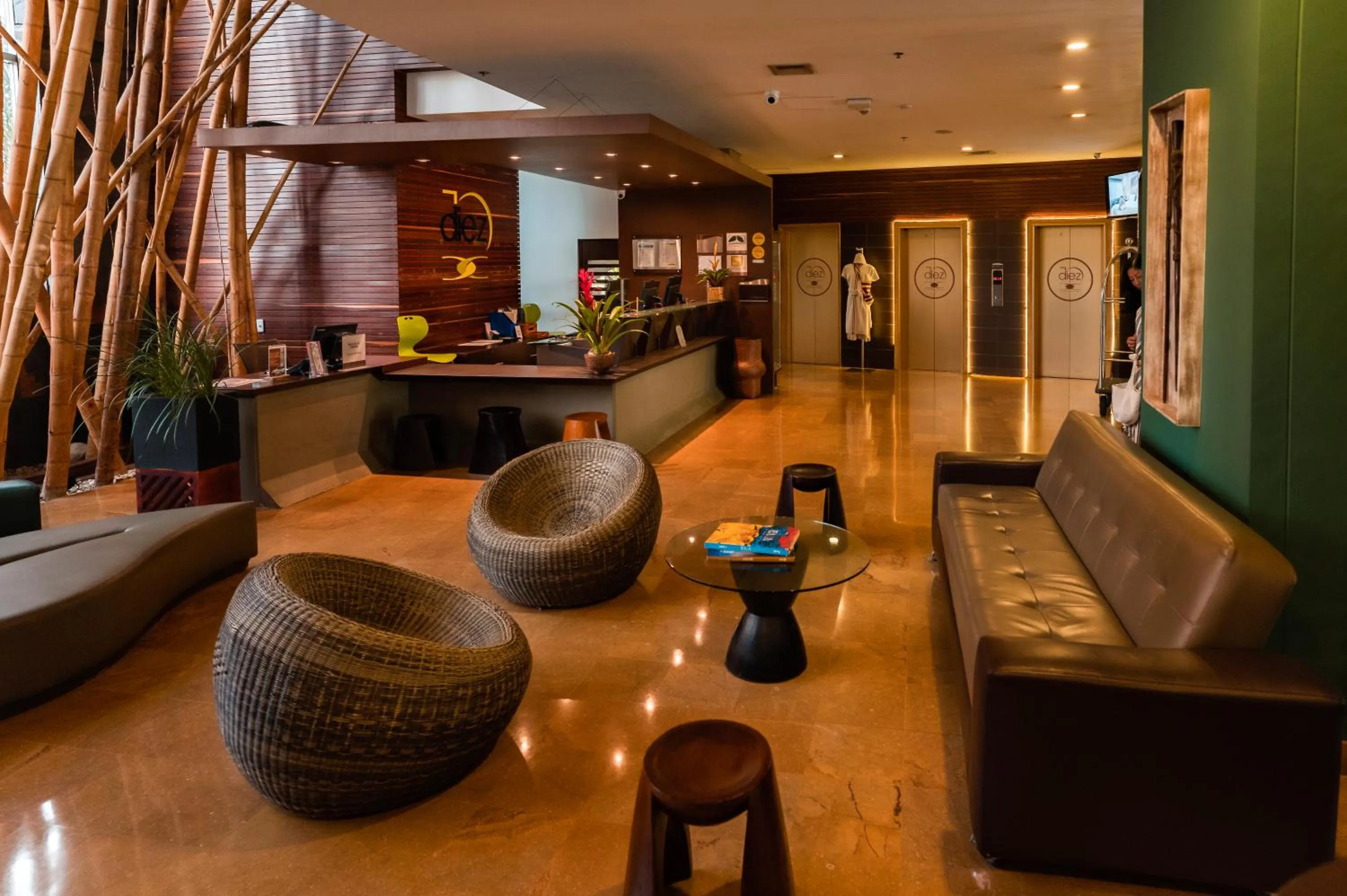 Property building in Diez Hotel Categoría Colombia