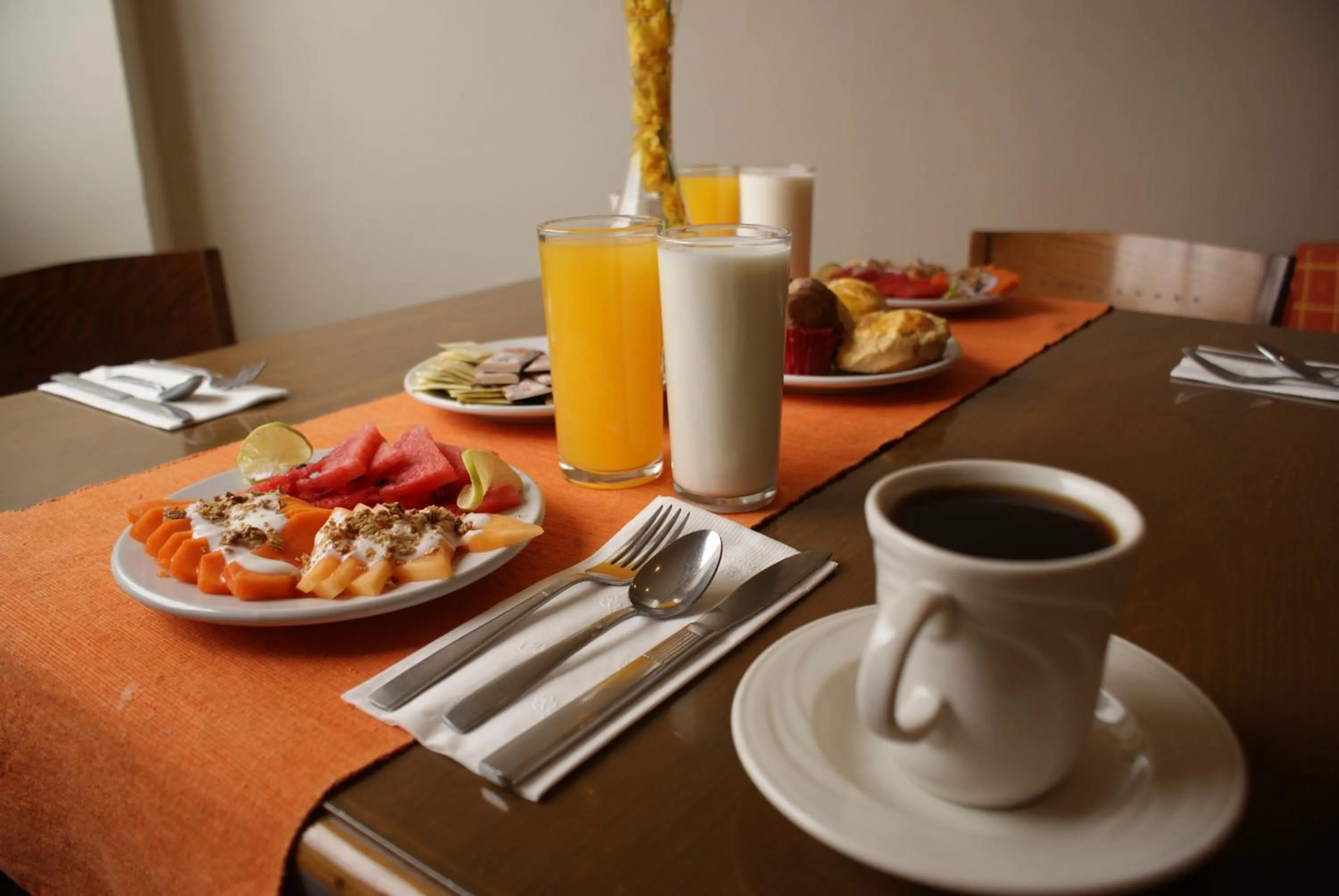 American breakfast in Imperio de Angeles Executive León Poliforum