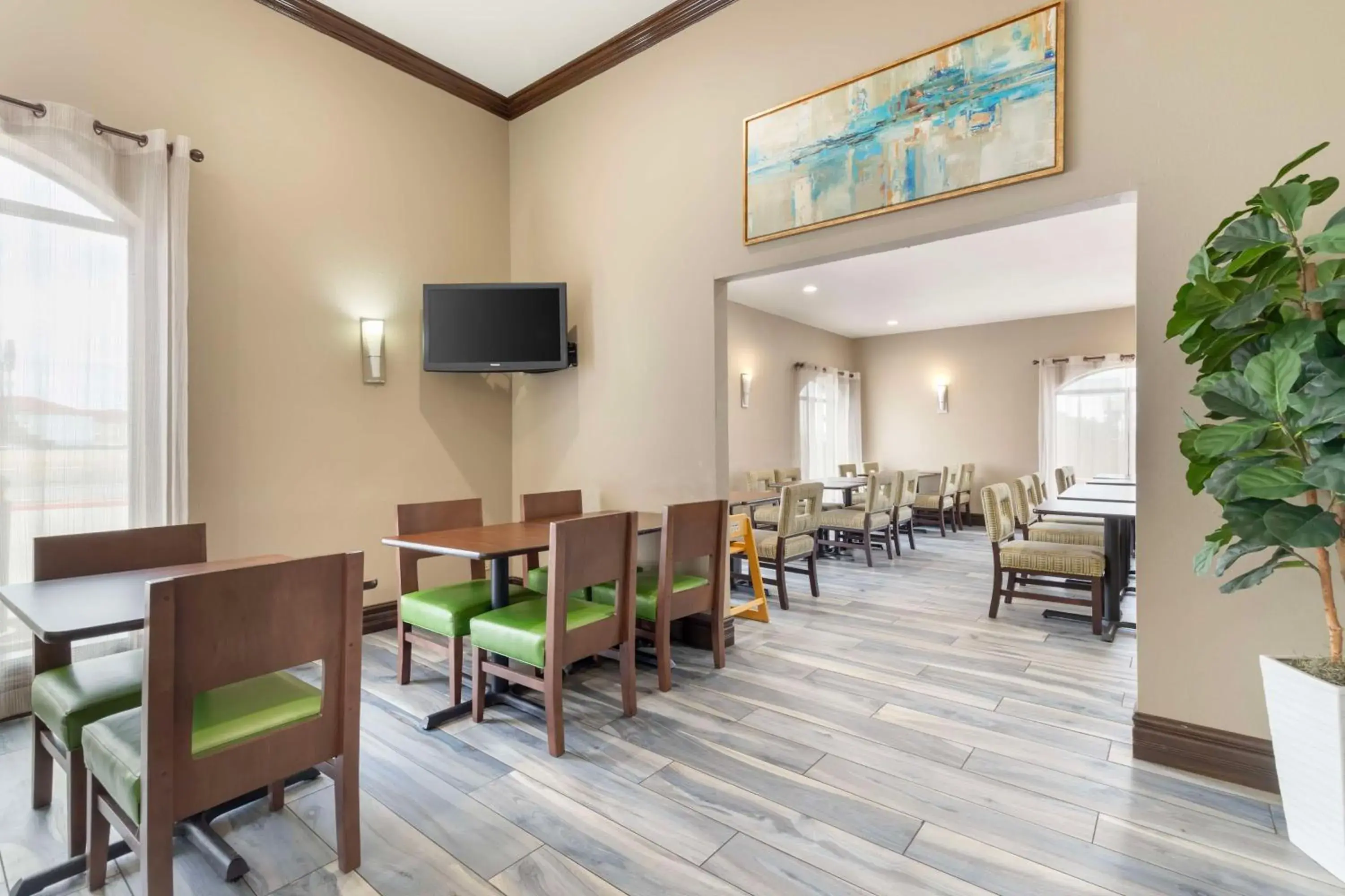 Breakfast in Best Western near Lackland AFB SeaWorld Breakfast in Best Western near Lackland AFB SeaWorld