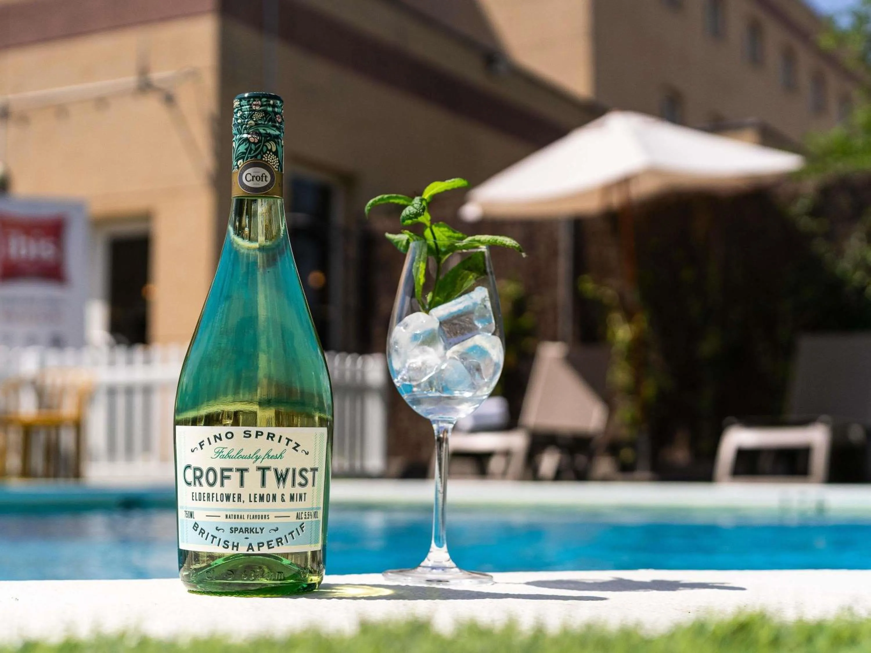 Lounge or bar in Ibis Jerez De La Frontera Cadiz