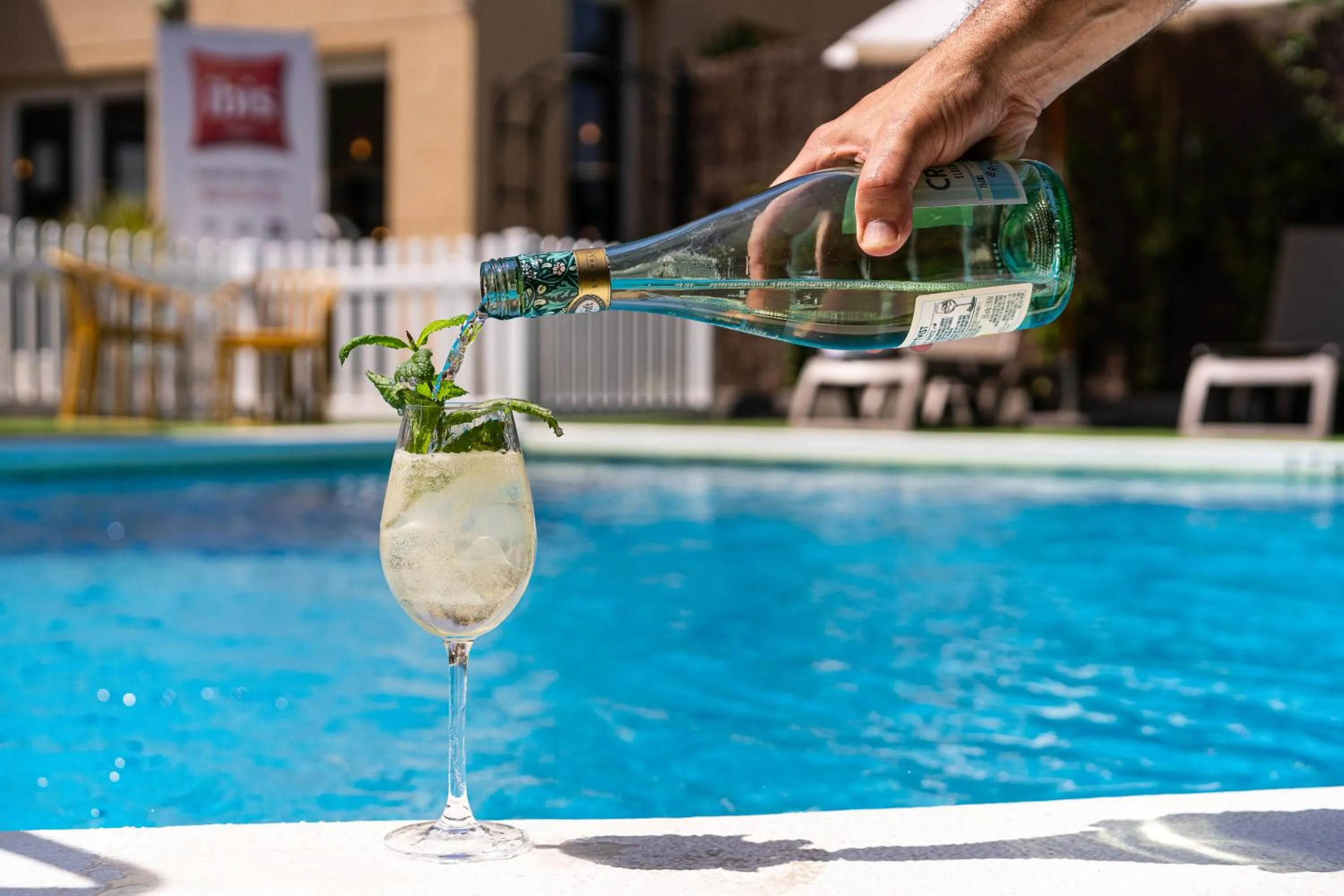 Swimming pool in Ibis Jerez De La Frontera Cadiz