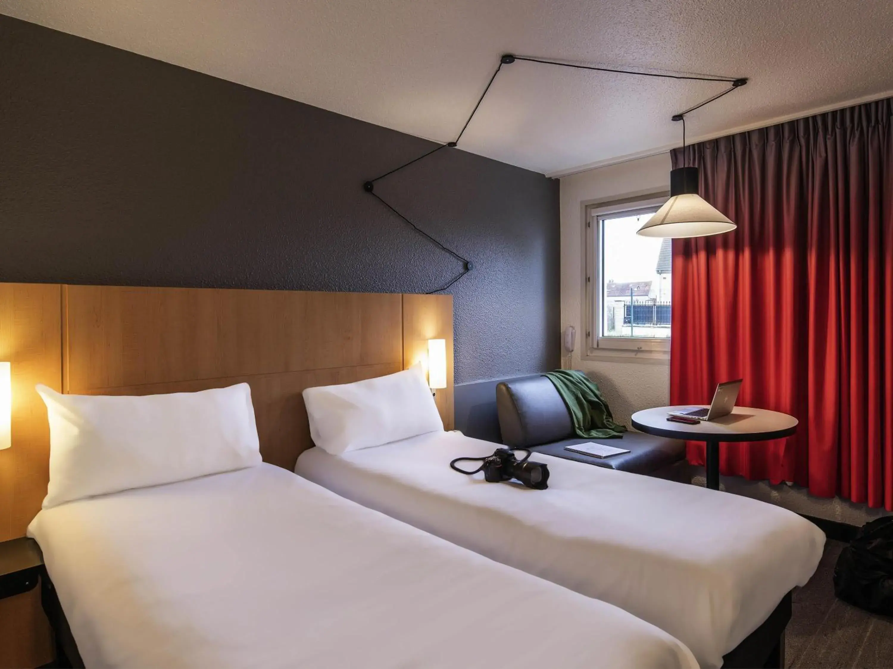 Bedroom, Bed in ibis Cergy Pontoise Le Port Bedroom, Bed in ibis Cergy Pontoise Le Port