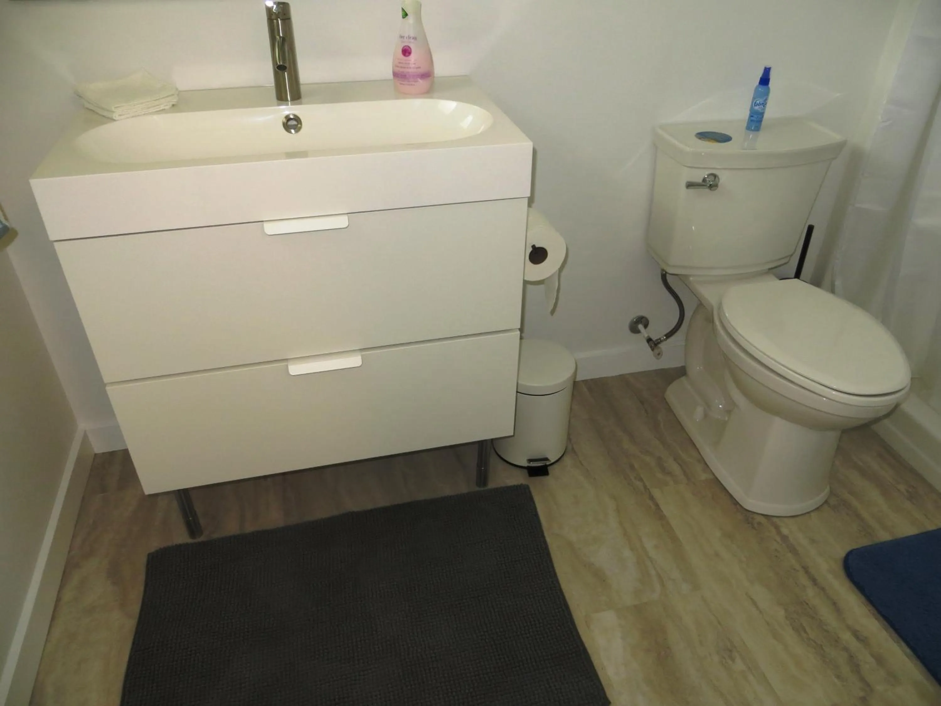 Bathroom in The Inn on College