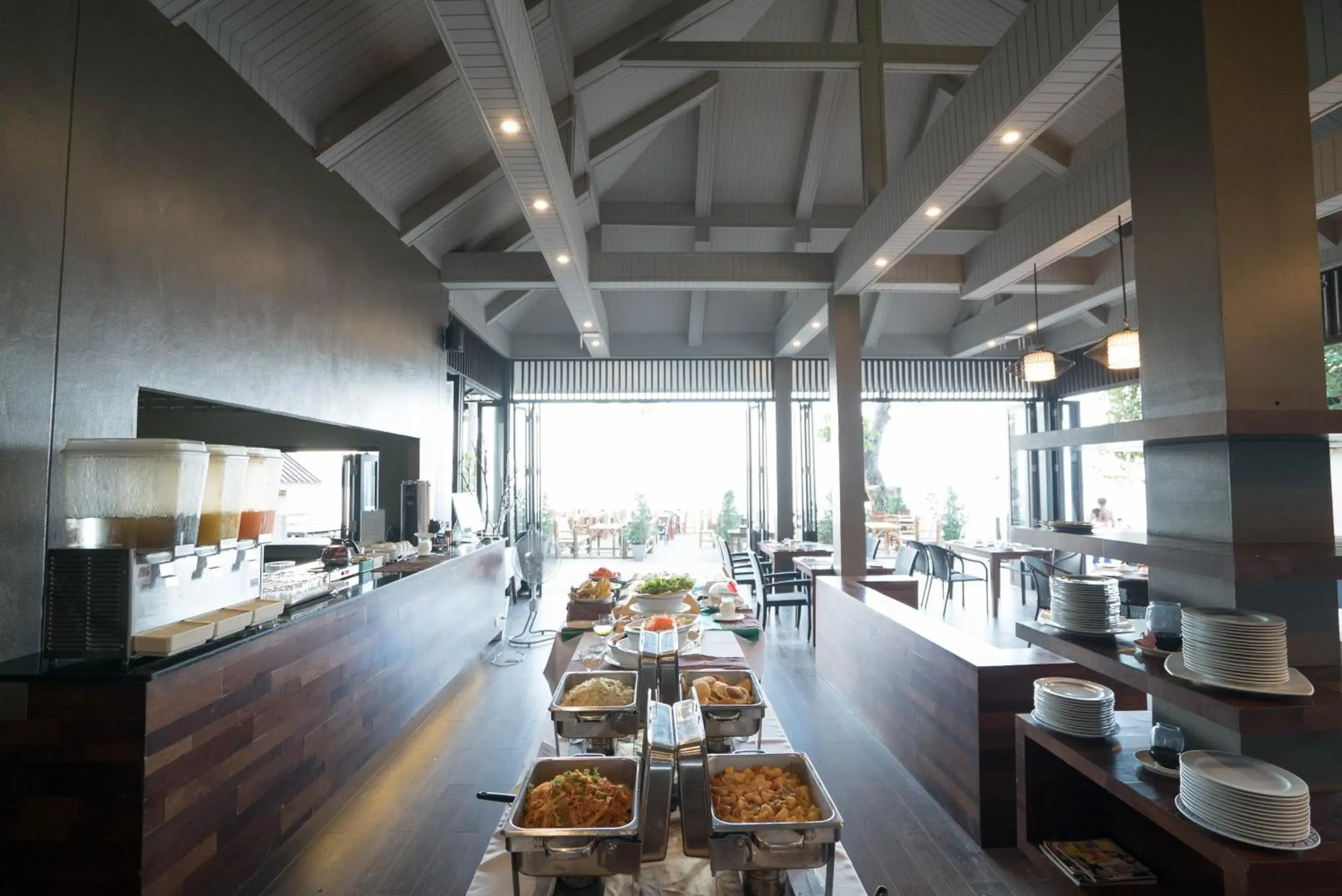 Restaurant/places to eat in Tonsai Bay Resort Restaurant/places to eat in Tonsai Bay Resort