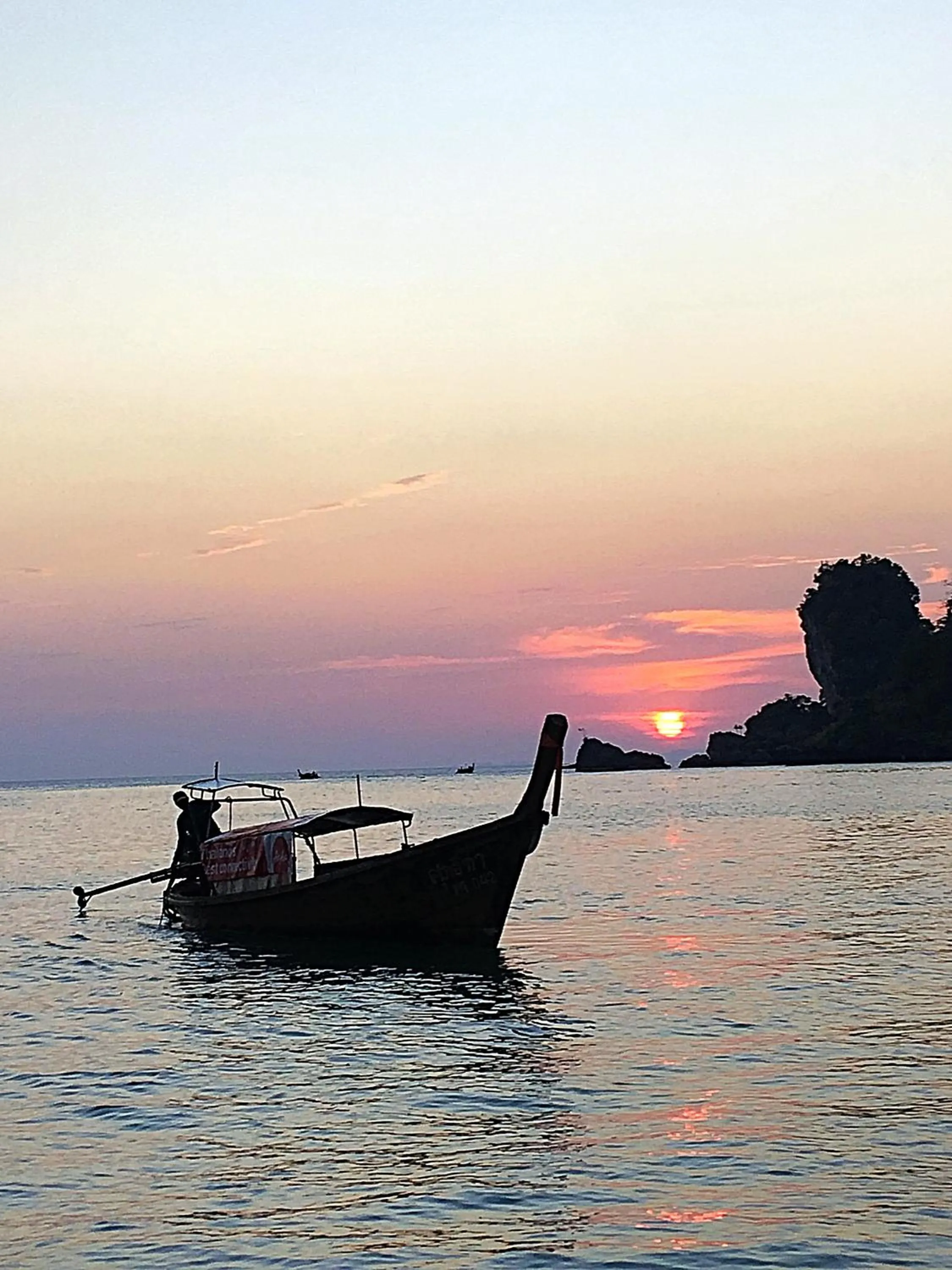 Sunset in Tonsai Bay Resort