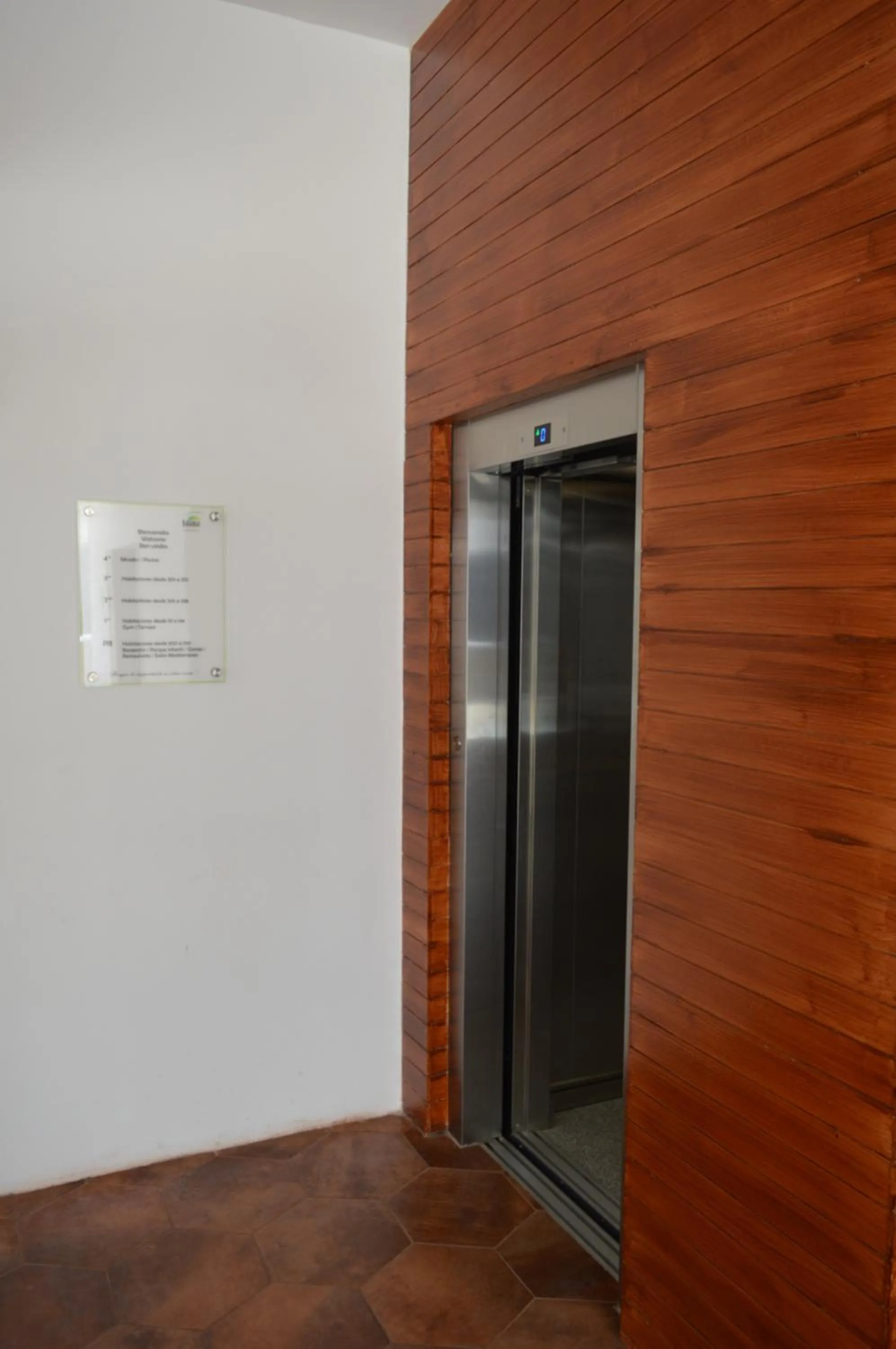 Property building in Hotel Bahamas