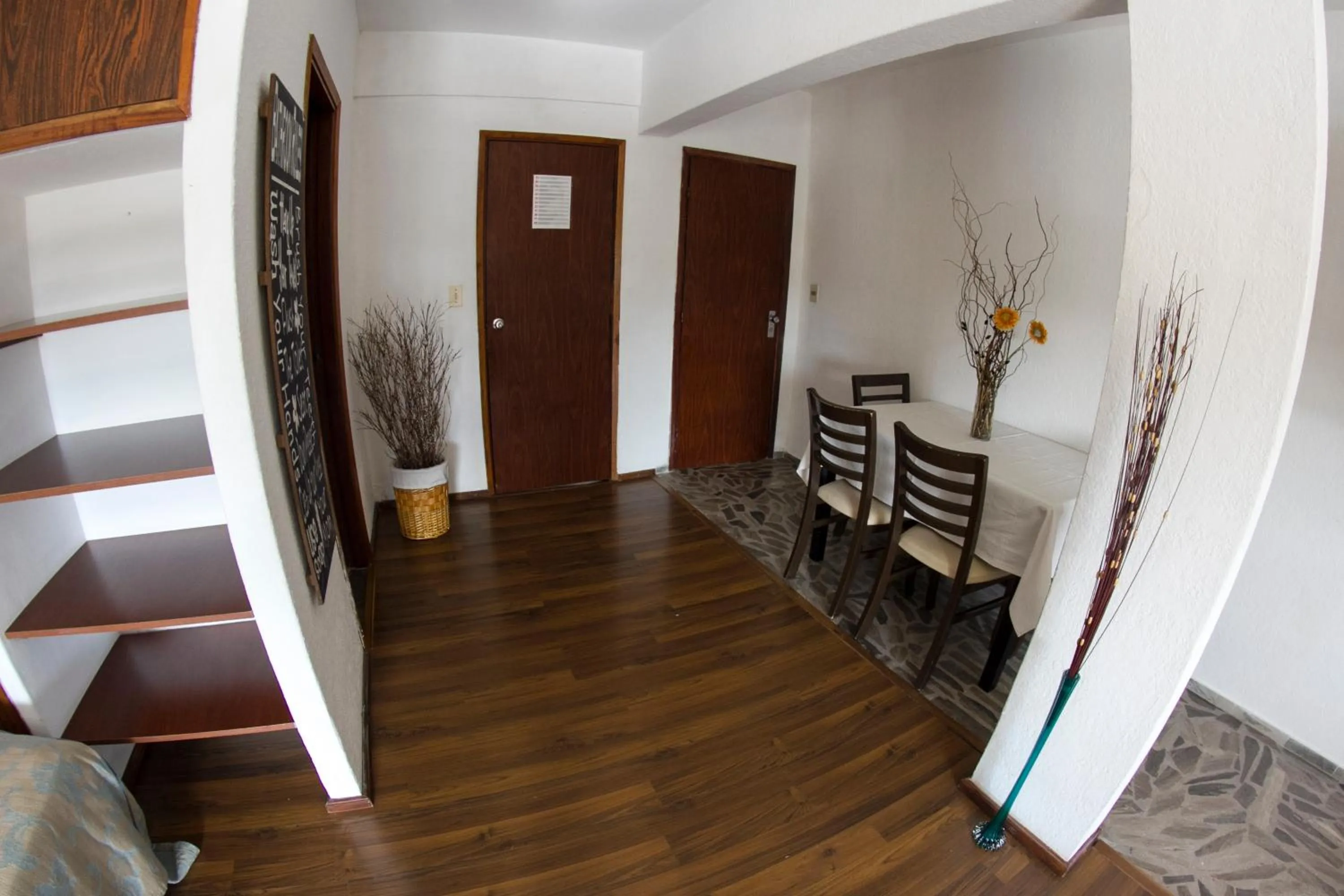 Dining area in Hotel Bahamas
