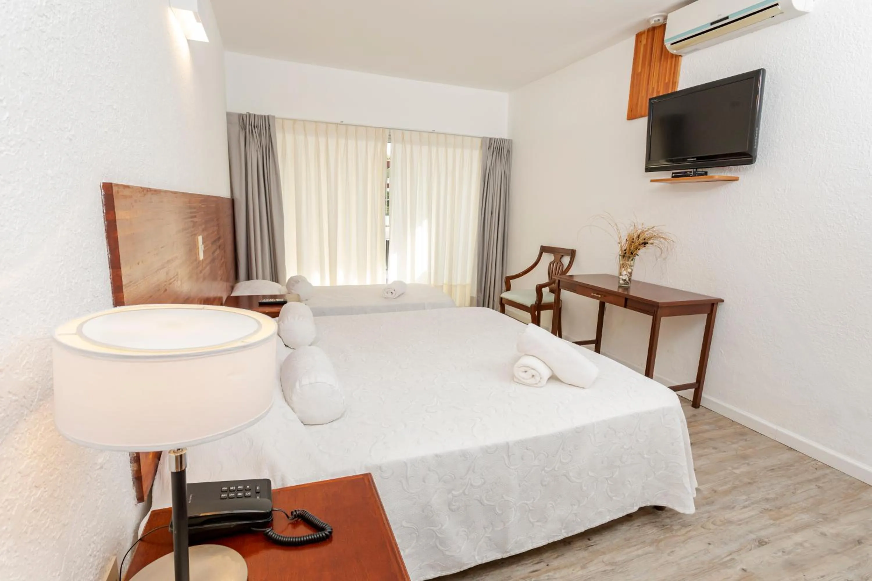 Bed in Hotel Bahamas