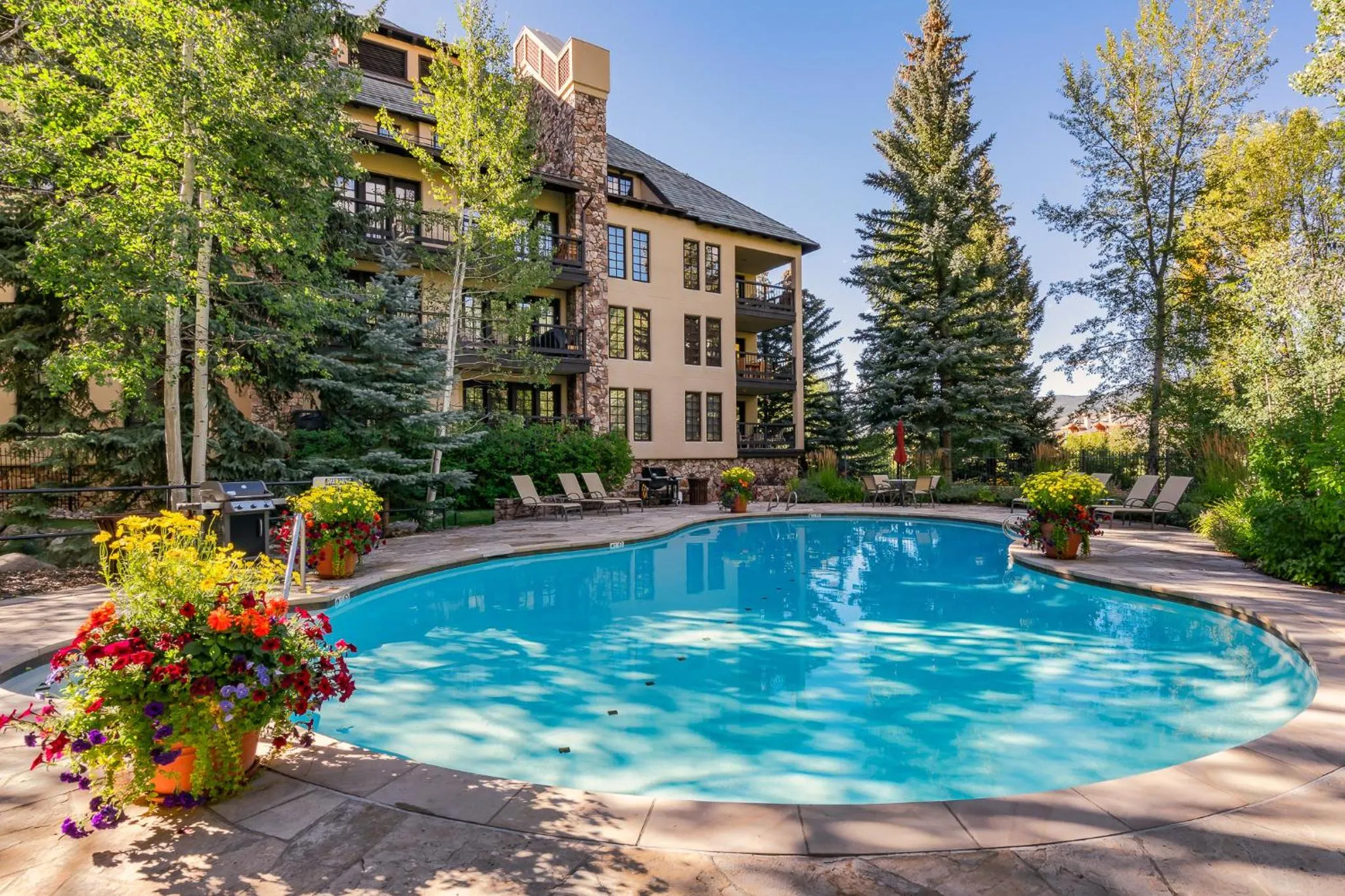 Swimming pool in Creekside at Beaver Creek
