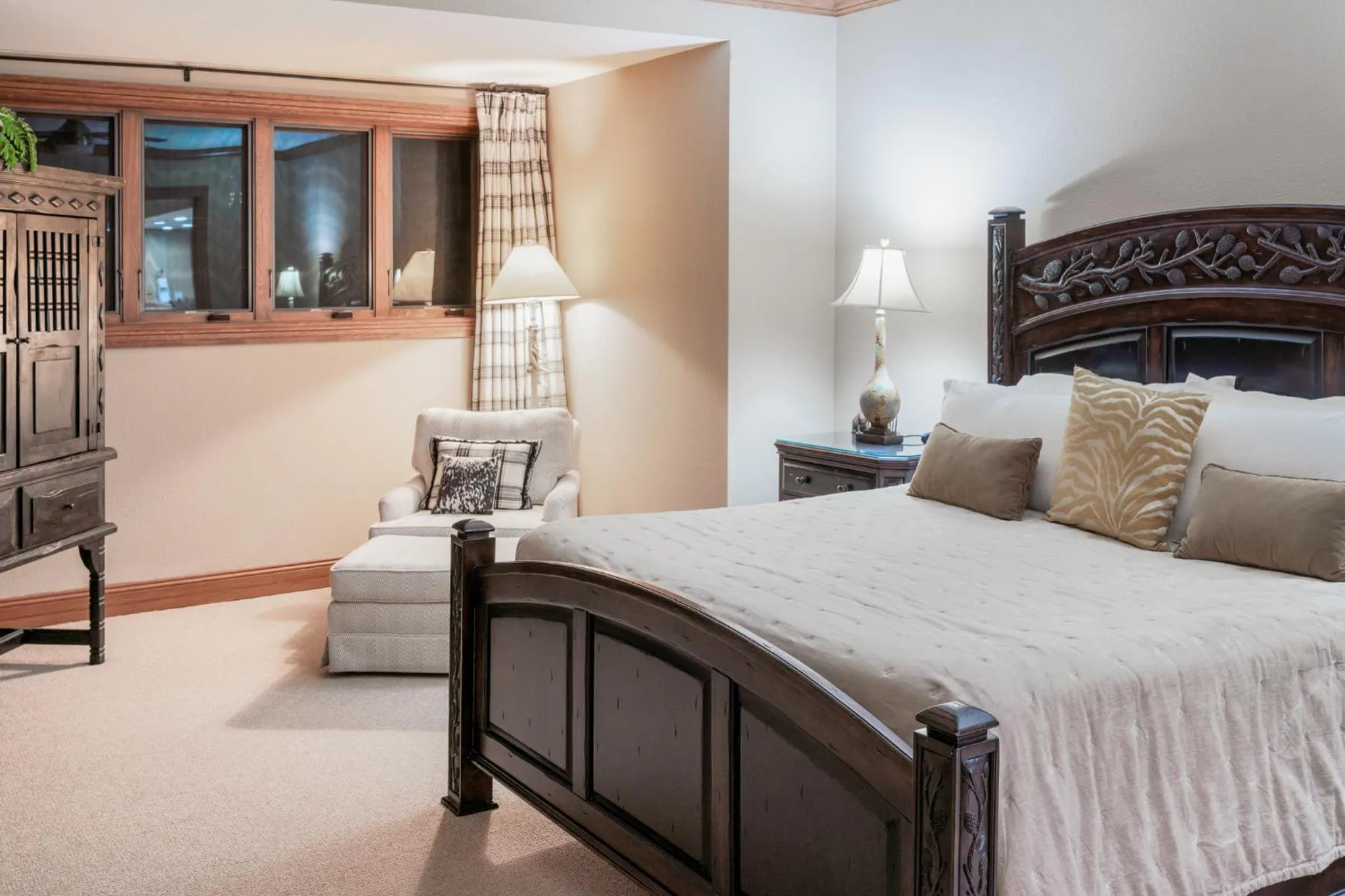 Bedroom, Bed in Creekside at Beaver Creek