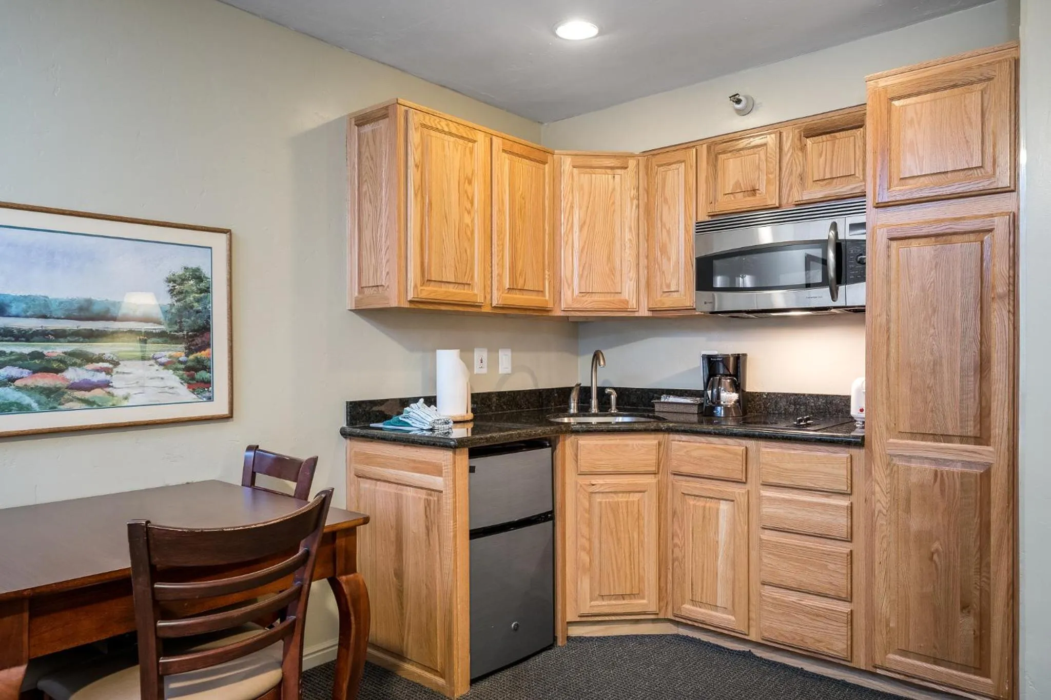 Kitchen or kitchenette in Sweetwater Lift Lodge
