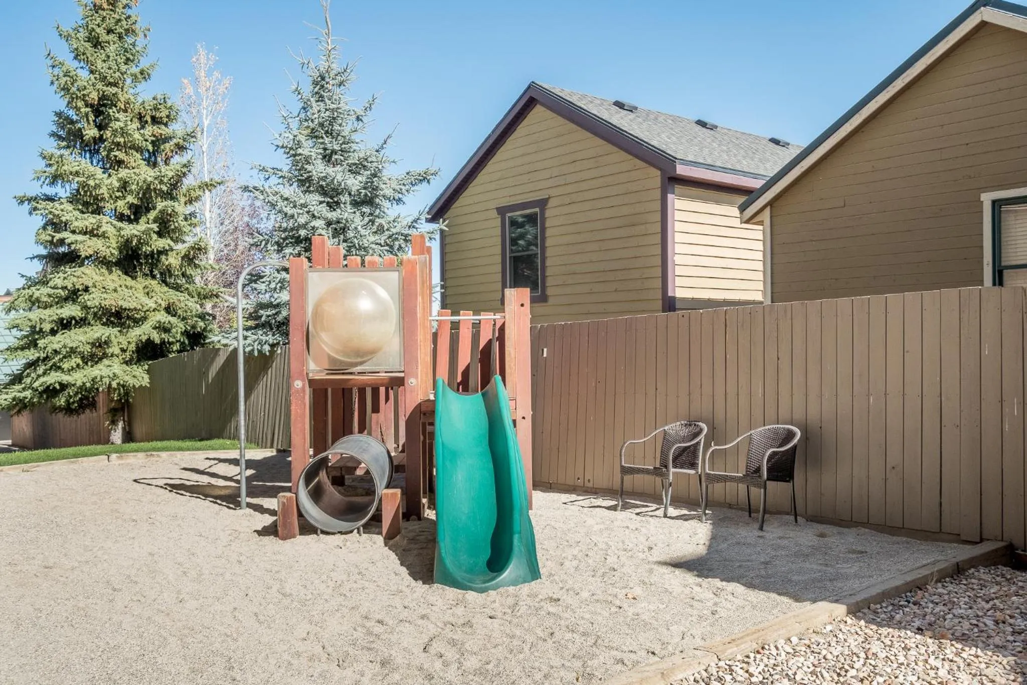 Area and facilities in Sweetwater Lift Lodge
