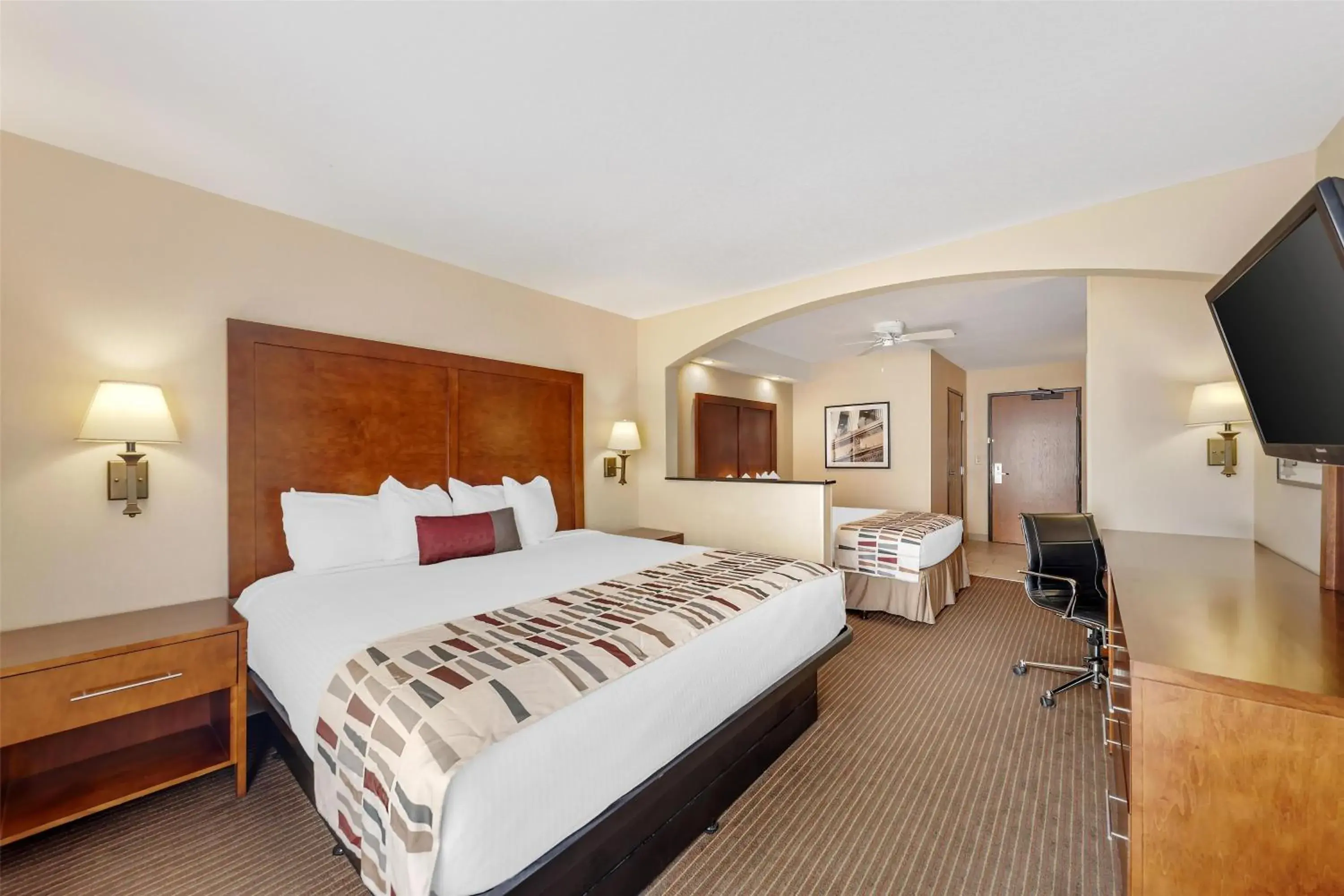 Photo of the whole room, Bed in Best Western Alamo Suites Photo of the whole room, Bed in Best Western Alamo Suites