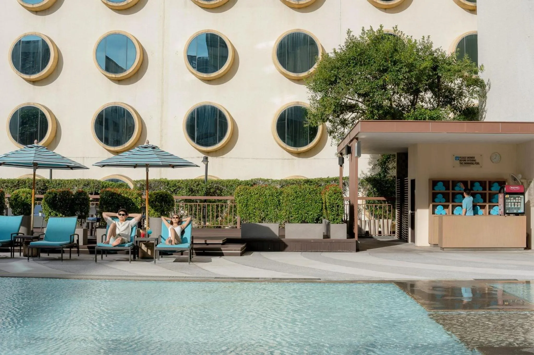 Swimming pool in Holiday Inn Bangkok Silom by IHG