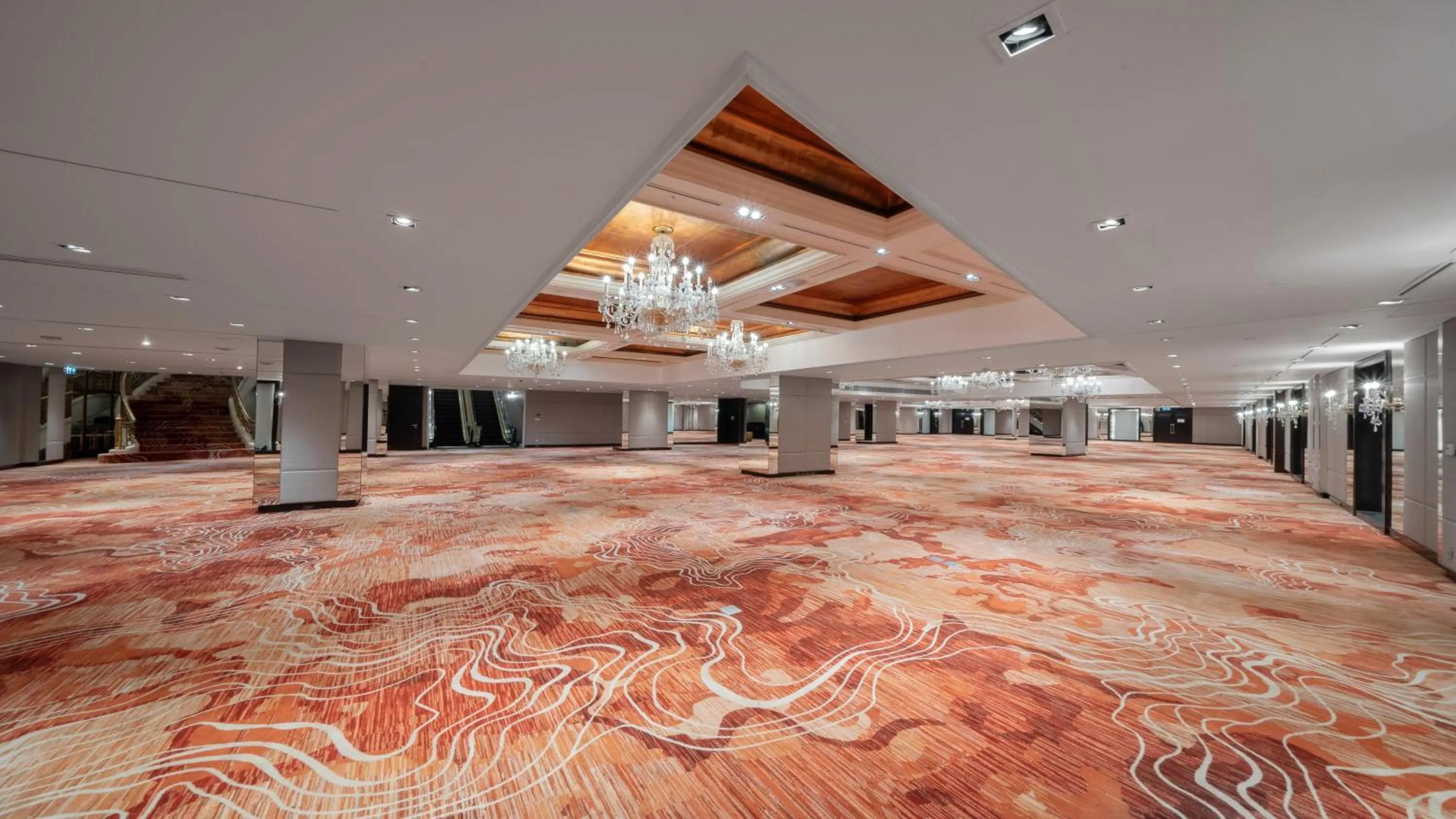 Banquet/Function facilities, Bed in Holiday Inn Bangkok Silom by IHG