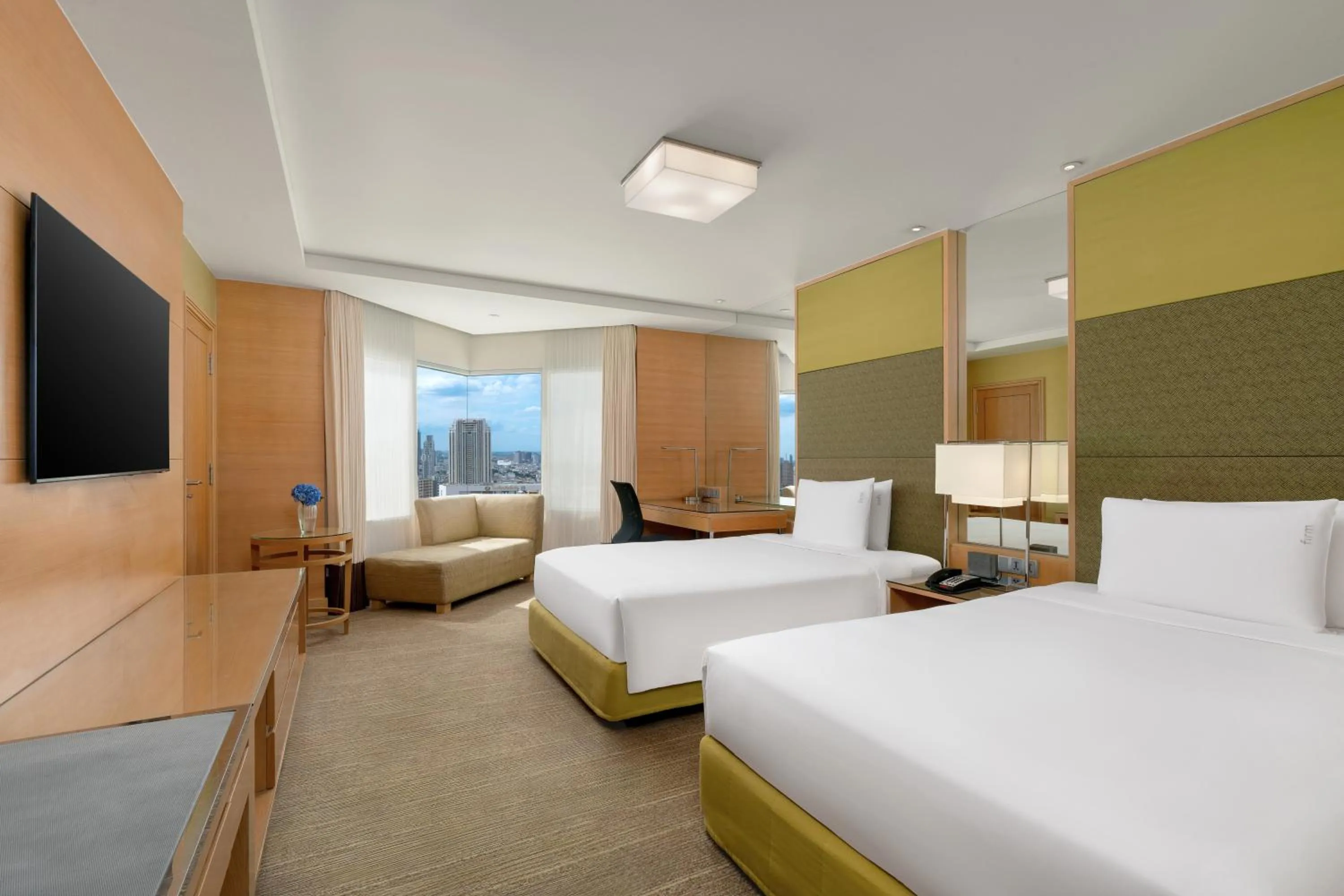 Bedroom, Bed in Holiday Inn Bangkok Silom by IHG