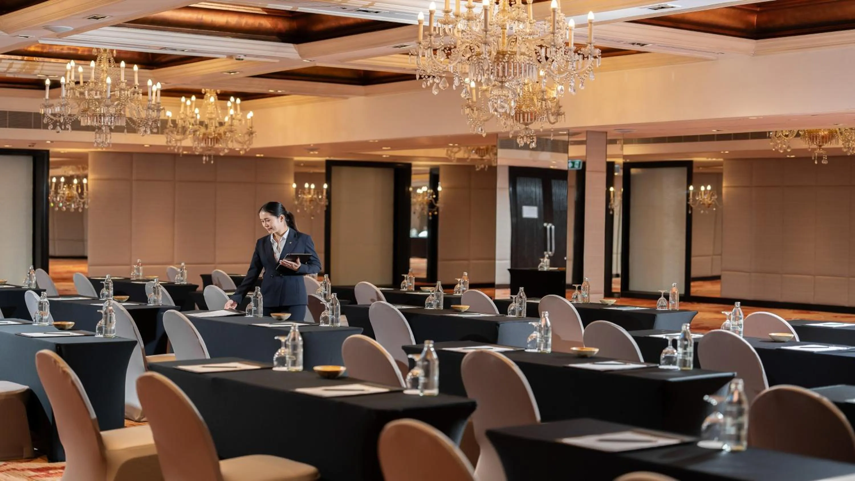 Meeting/conference room in Holiday Inn Bangkok Silom by IHG