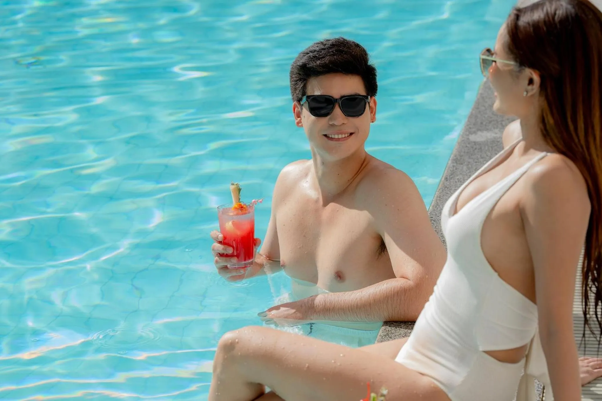 Swimming pool in Holiday Inn Bangkok Silom by IHG