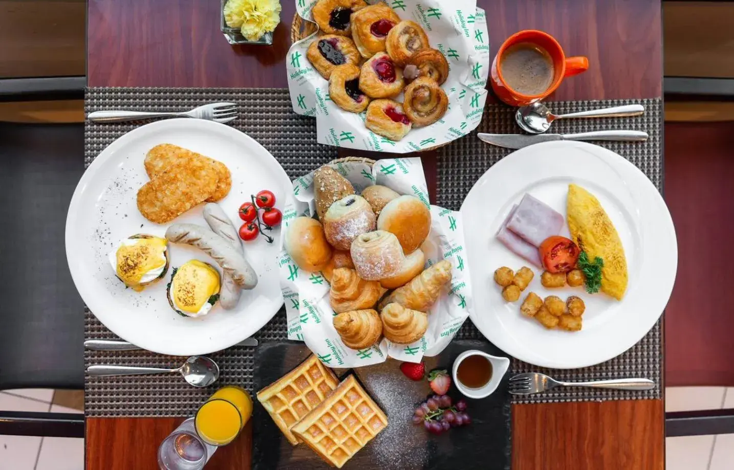 Breakfast in Holiday Inn Bangkok Silom by IHG Breakfast in Holiday Inn Bangkok Silom by IHG