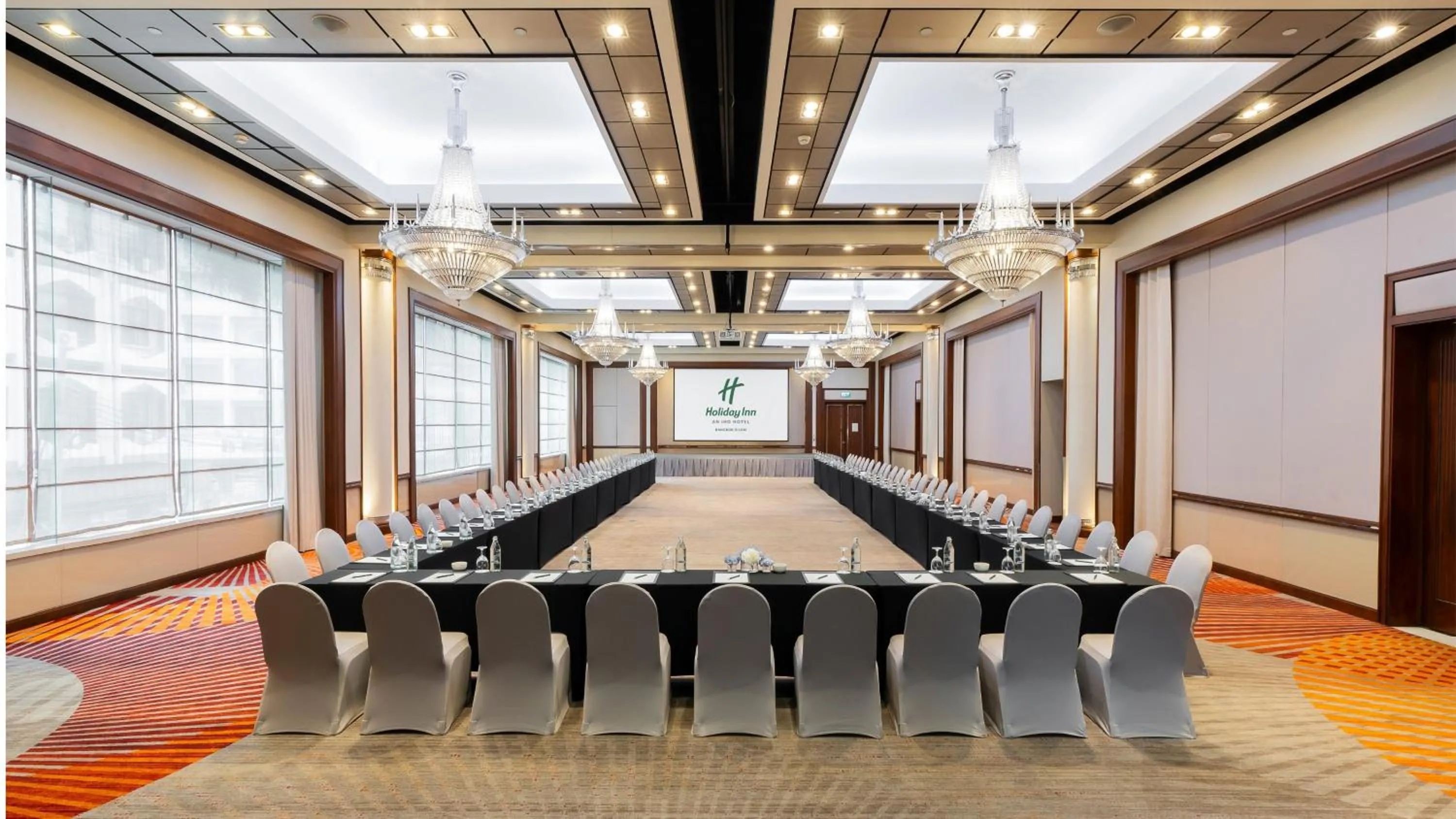 Meeting/conference room in Holiday Inn Bangkok Silom by IHG