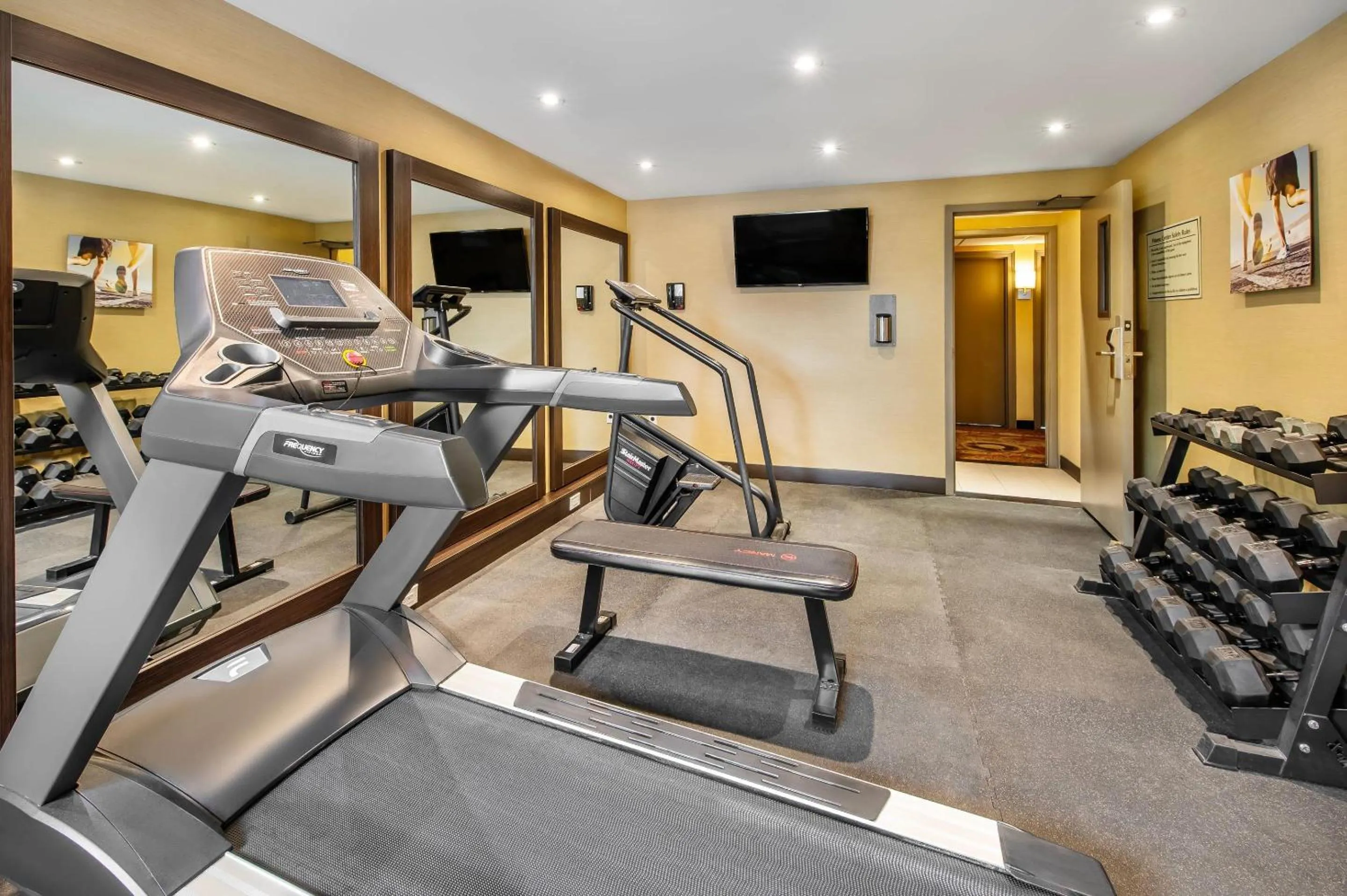 Fitness centre/facilities in Comfort Inn