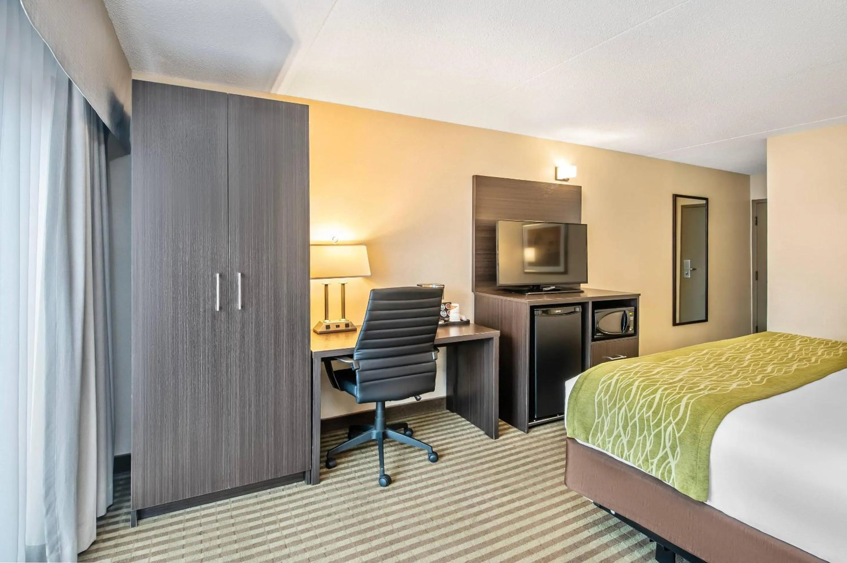 Bedroom, Bed in Comfort Inn
