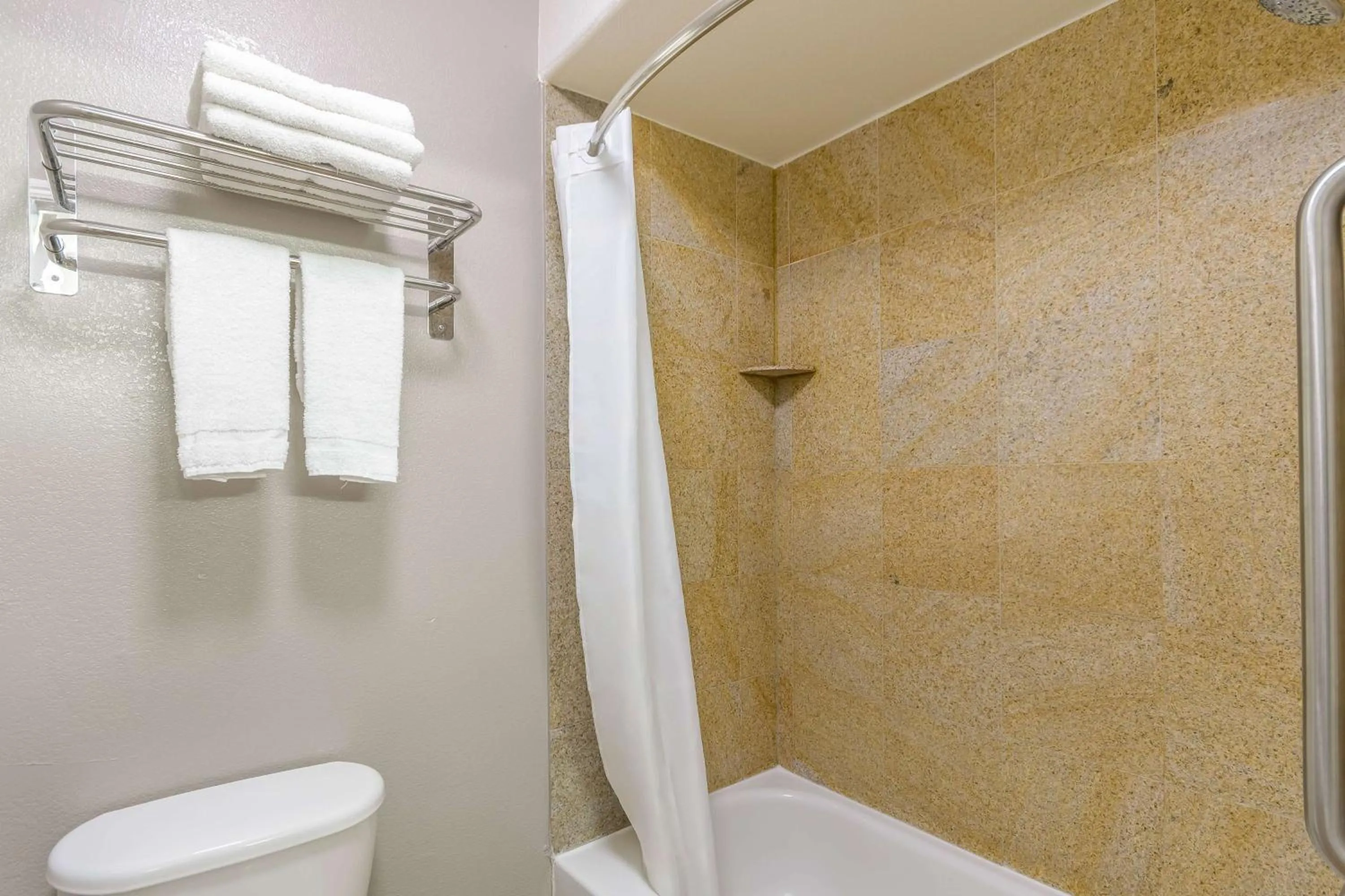 Bathroom in Motel 6-San Jose, CA - Convention Center