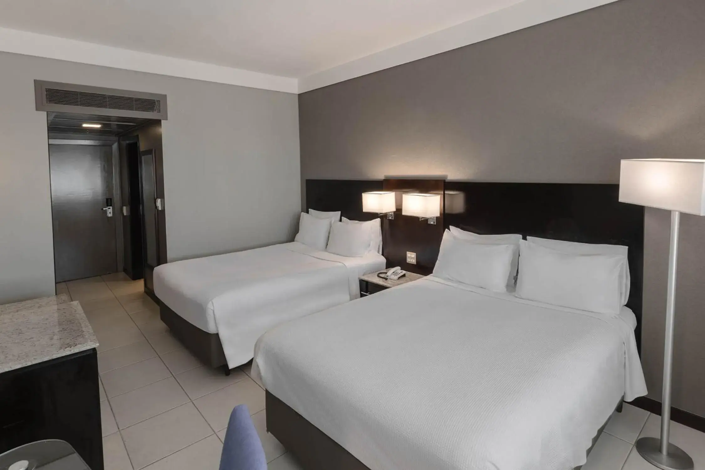 Deluxe Room with Two Double Beds - single occupancy in Hotel Deville Prime Cuiabá Deluxe Room with Two Double Beds - single occupancy in Hotel Deville Prime Cuiabá