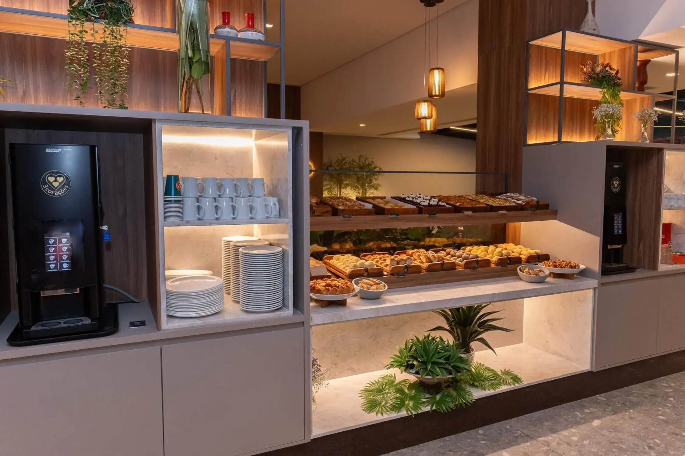 Restaurant/places to eat in Hotel Deville Prime Cuiabá Restaurant/places to eat in Hotel Deville Prime Cuiabá