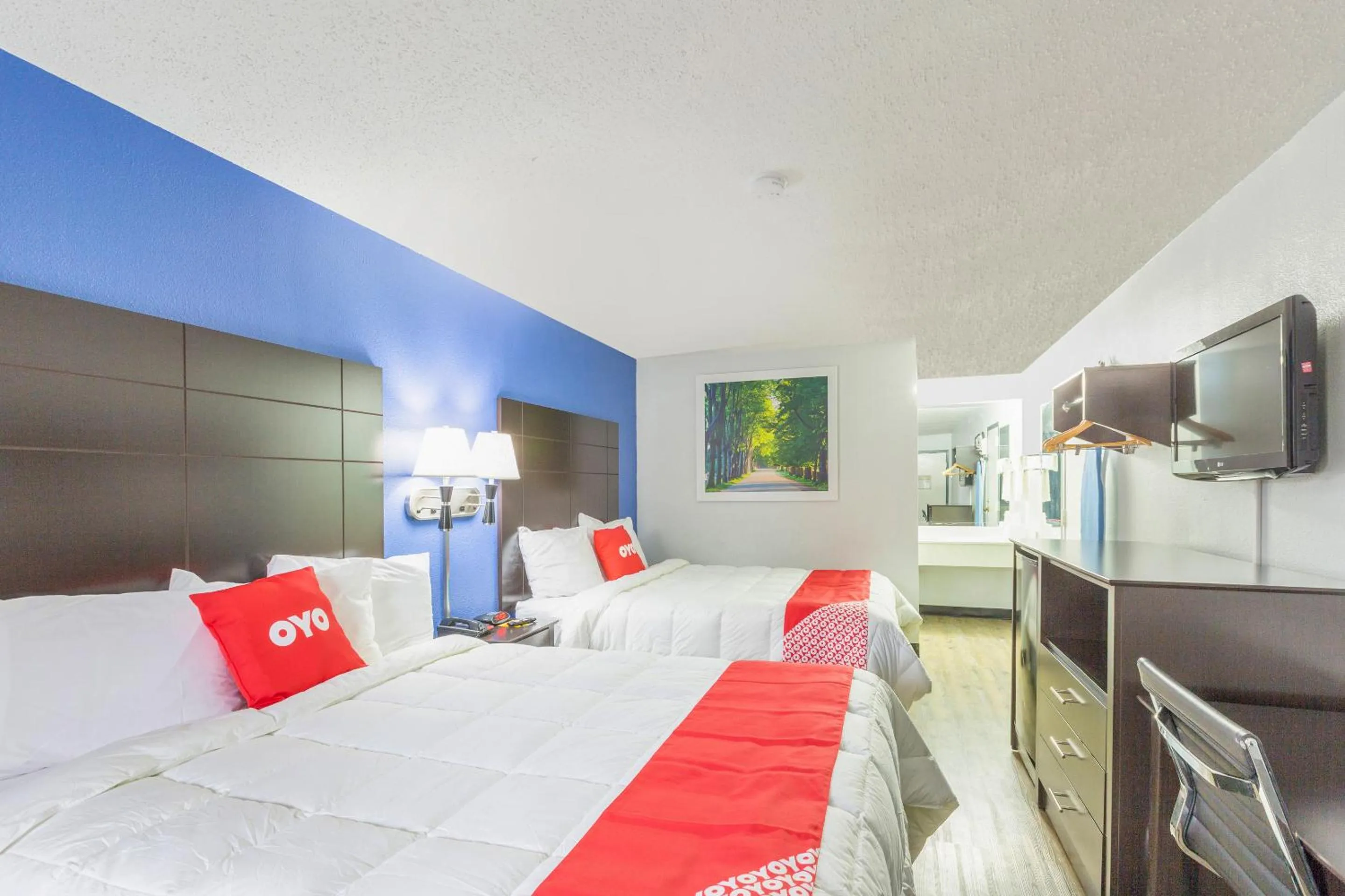 Bed in OYO Hotel Baton Rouge Mid City