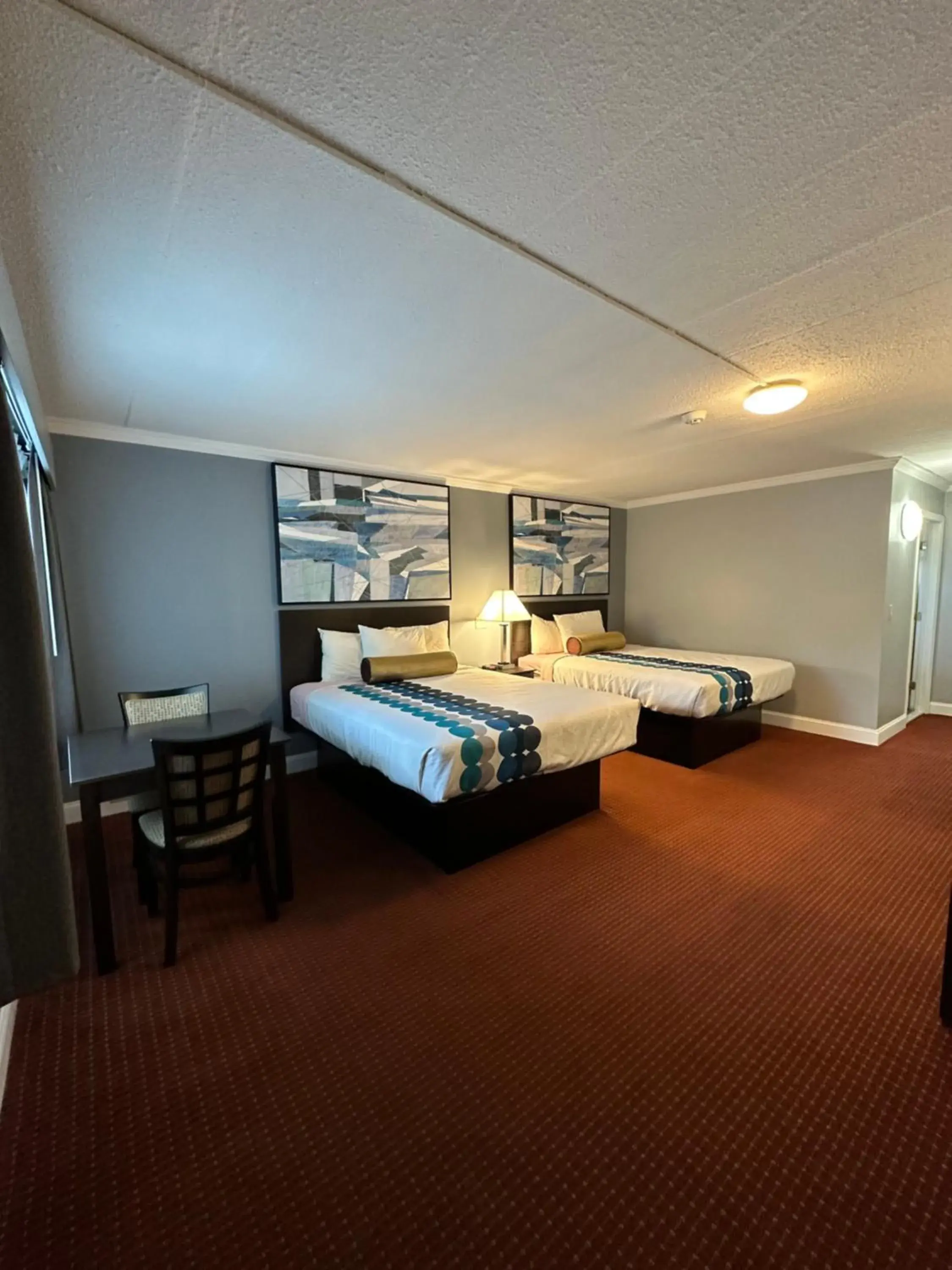 Bed in Rodeway Inn Orleans - Cape Cod Bed in Rodeway Inn Orleans - Cape Cod