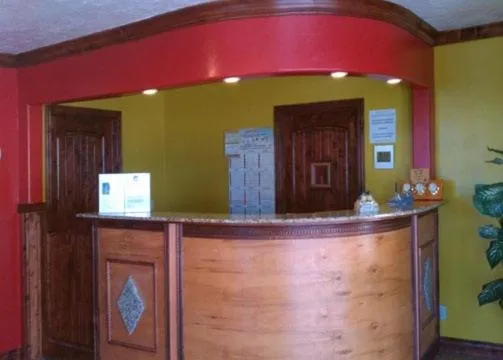 Lobby or reception in Economy Inn & Suites