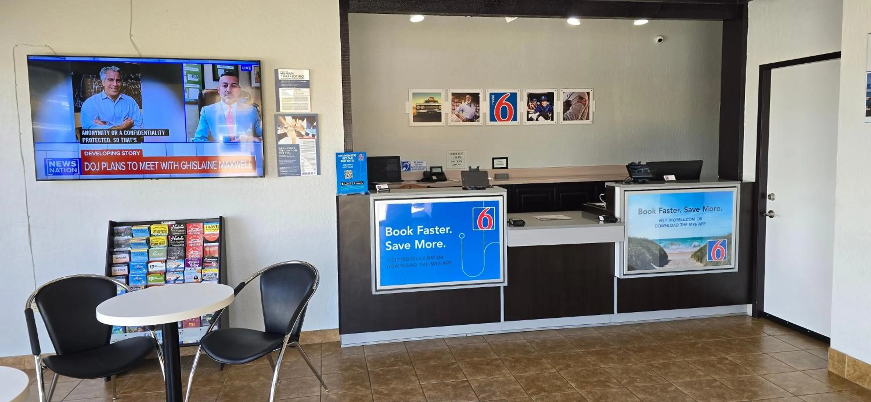 Lobby or reception in Motel 6-Santa Nella, CA - Los Banos