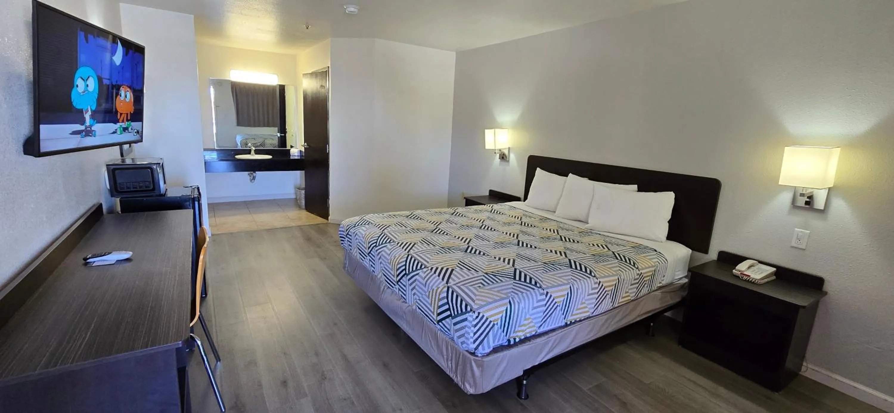 Bedroom, Bed in Motel 6-Santa Nella, CA - Los Banos