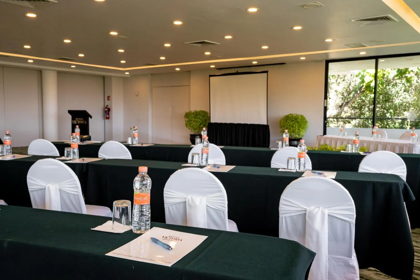 Business facilities in Hotel Victoria Oaxaca