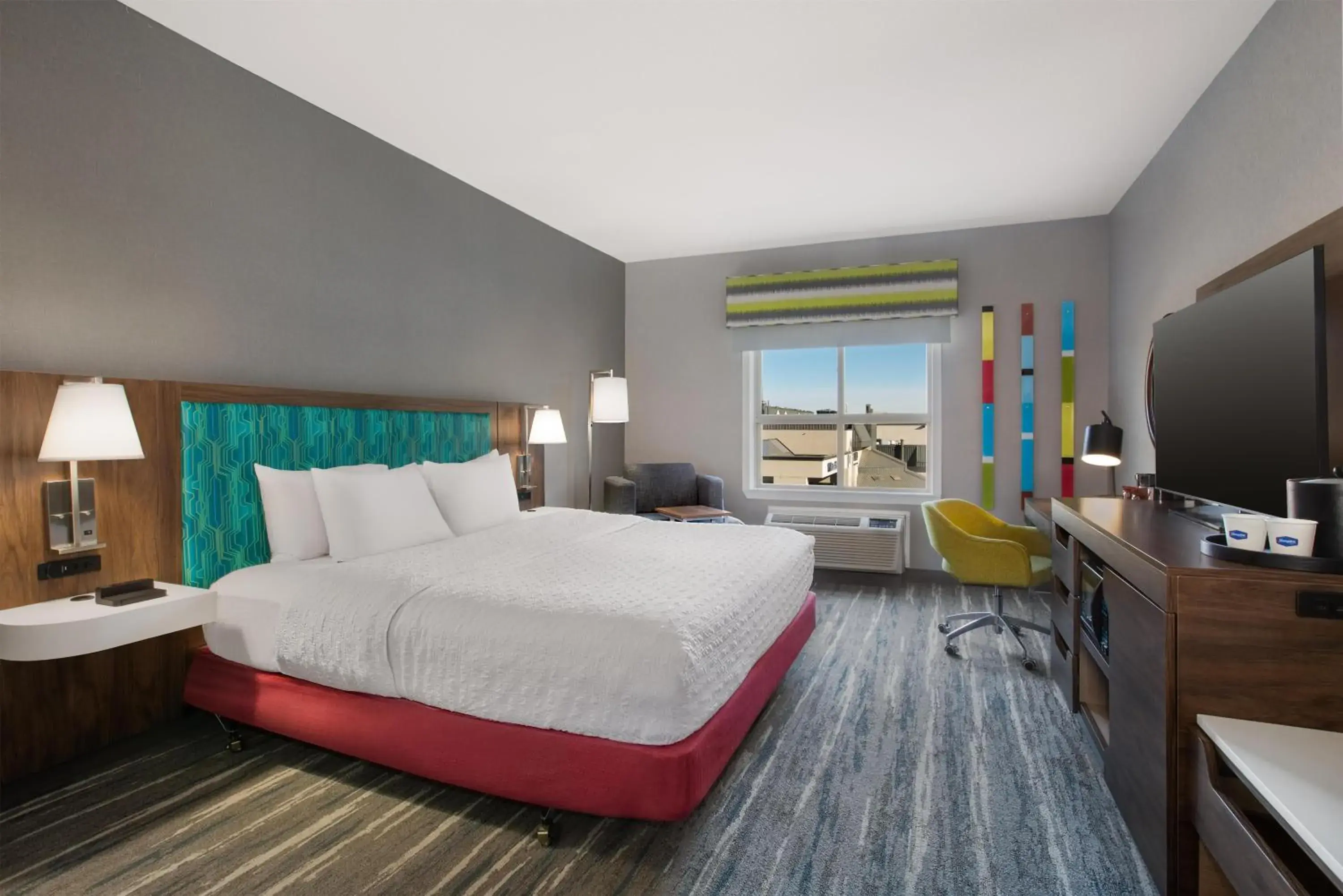 Bed in Hampton Inn by Hilton Kamloops Bed in Hampton Inn by Hilton Kamloops