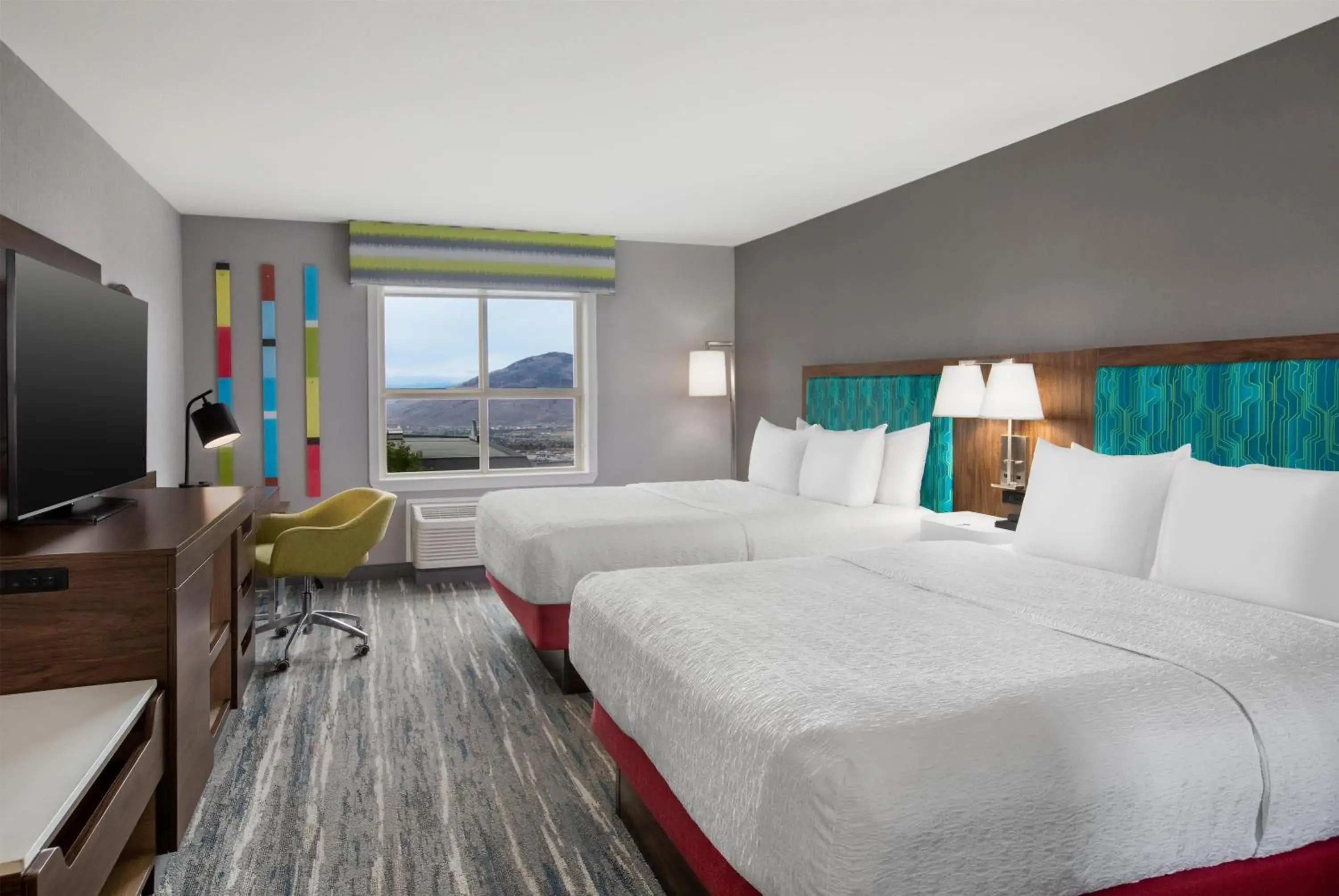 Bed in Hampton Inn by Hilton Kamloops Bed in Hampton Inn by Hilton Kamloops