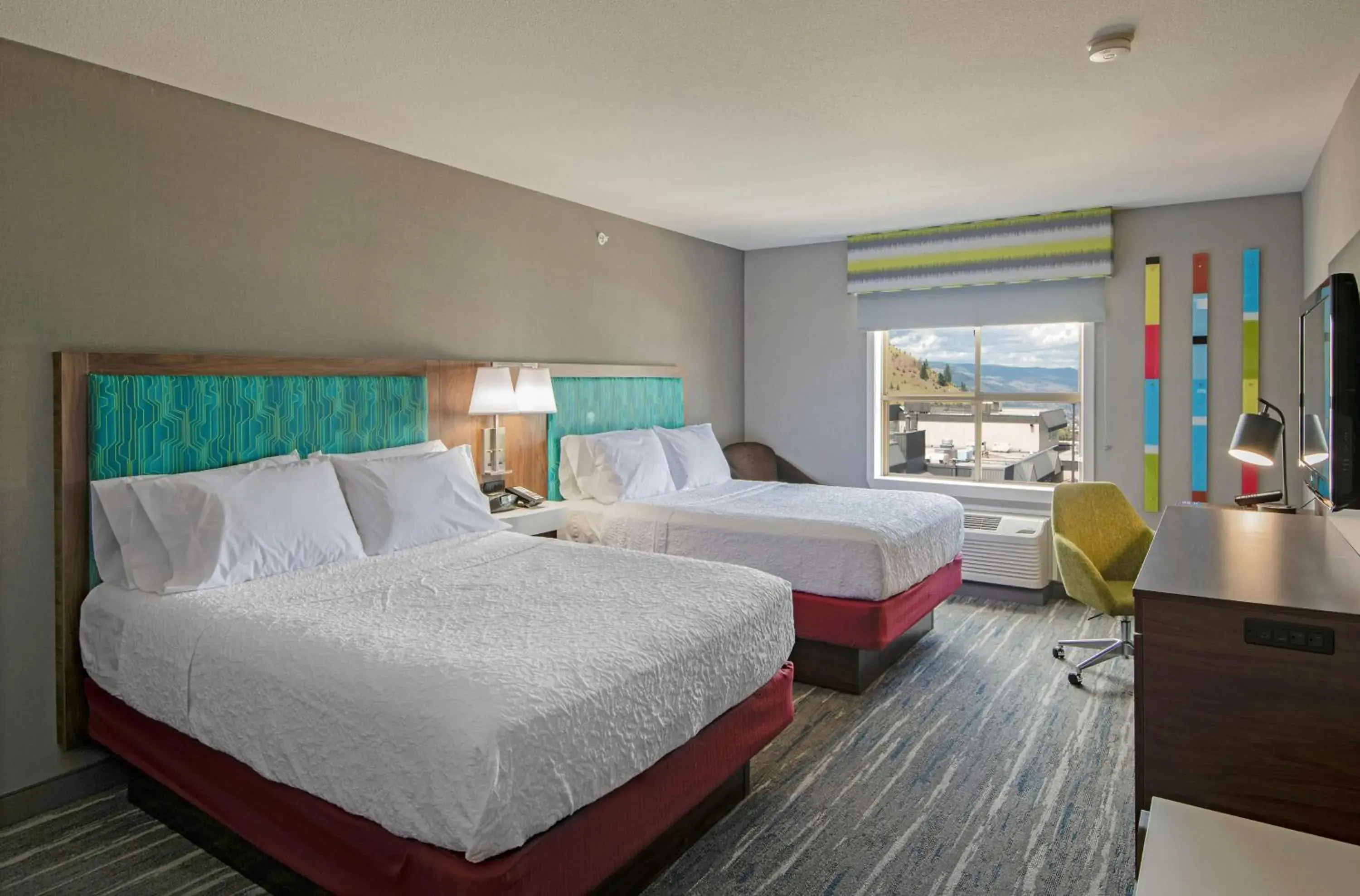Bed in Hampton Inn by Hilton Kamloops Bed in Hampton Inn by Hilton Kamloops