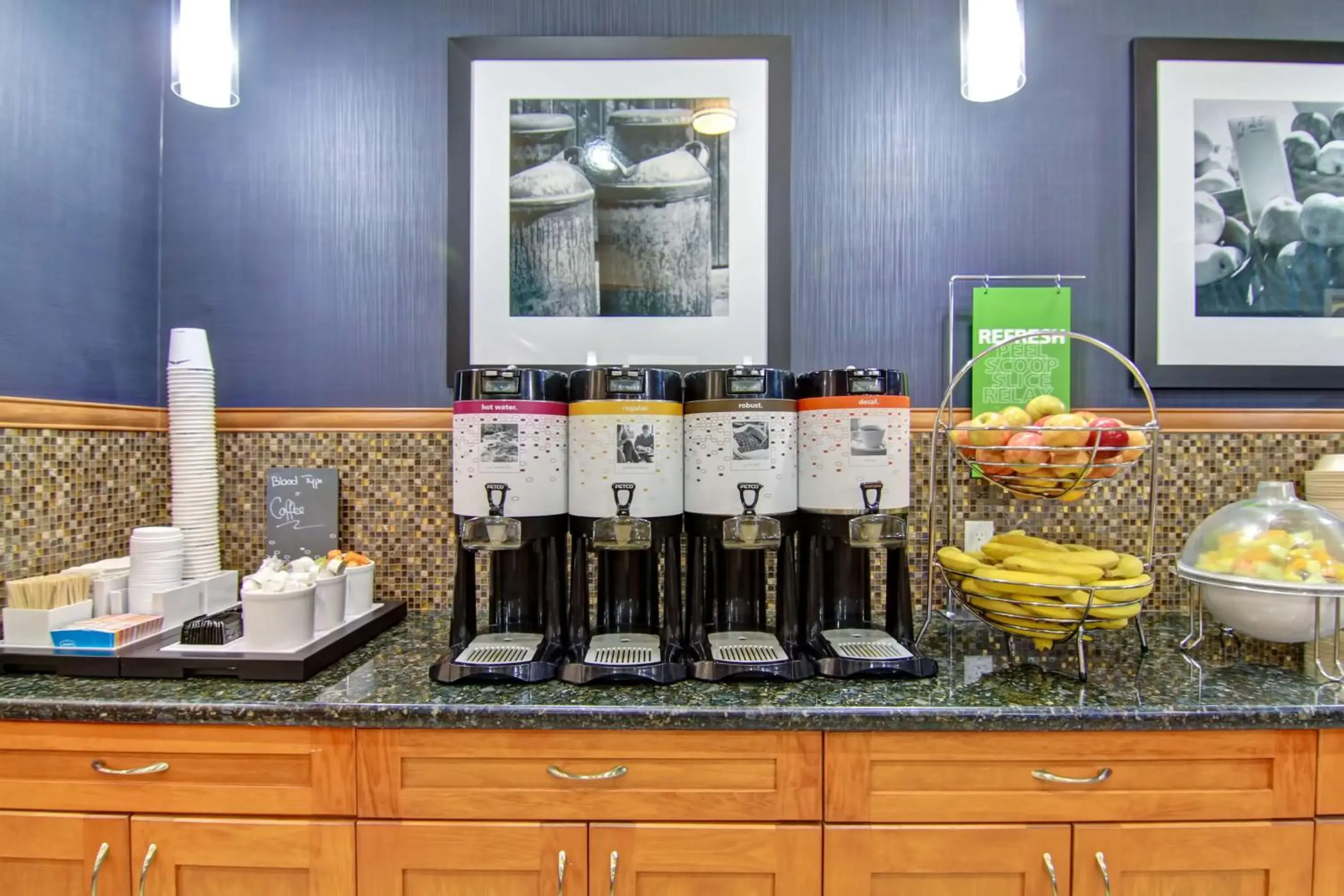Restaurant/places to eat in Hampton Inn by Hilton Kamloops Restaurant/places to eat in Hampton Inn by Hilton Kamloops