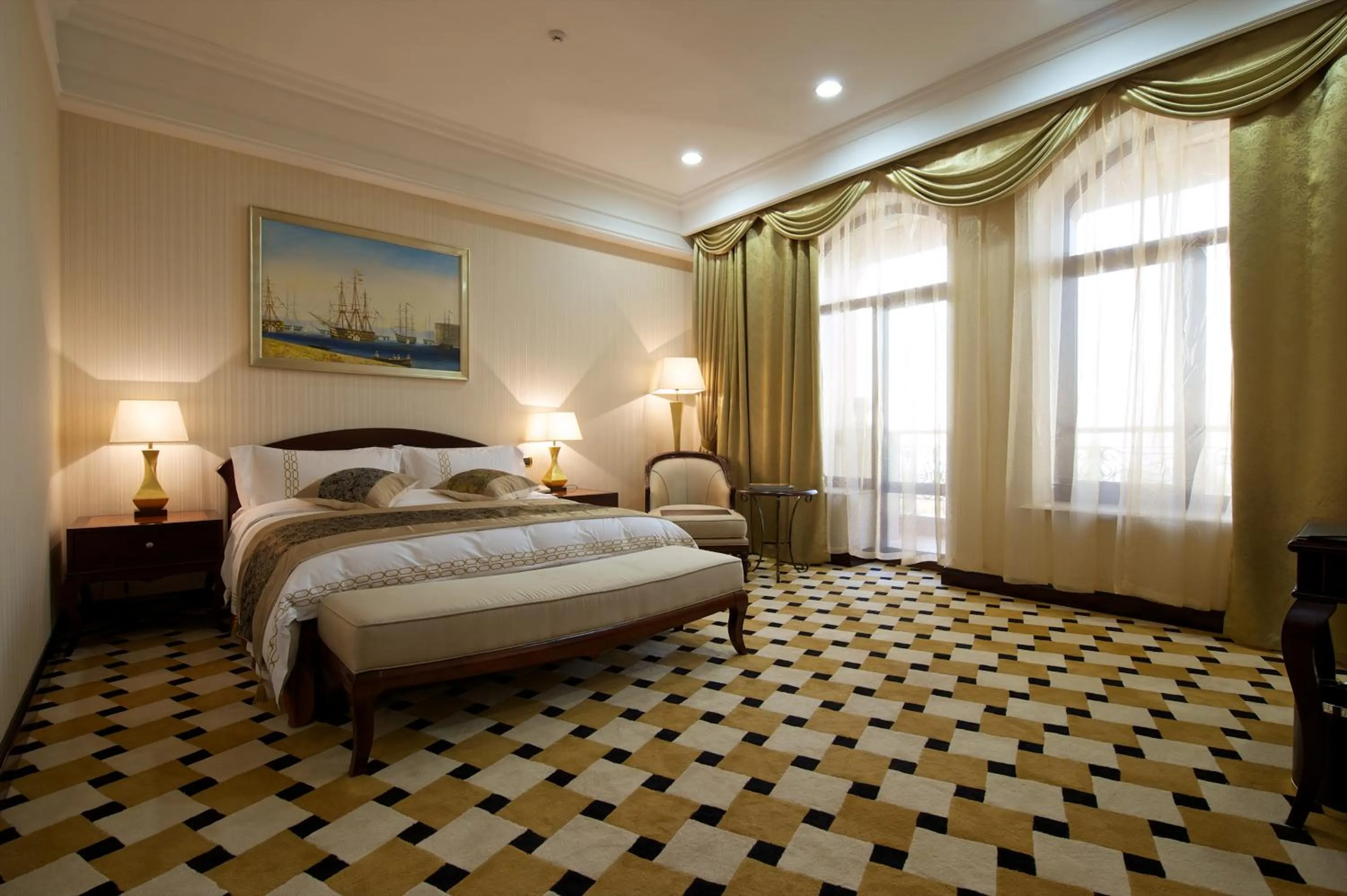 Photo of the whole room, Bed in Royal Tulip Almaty Hotel