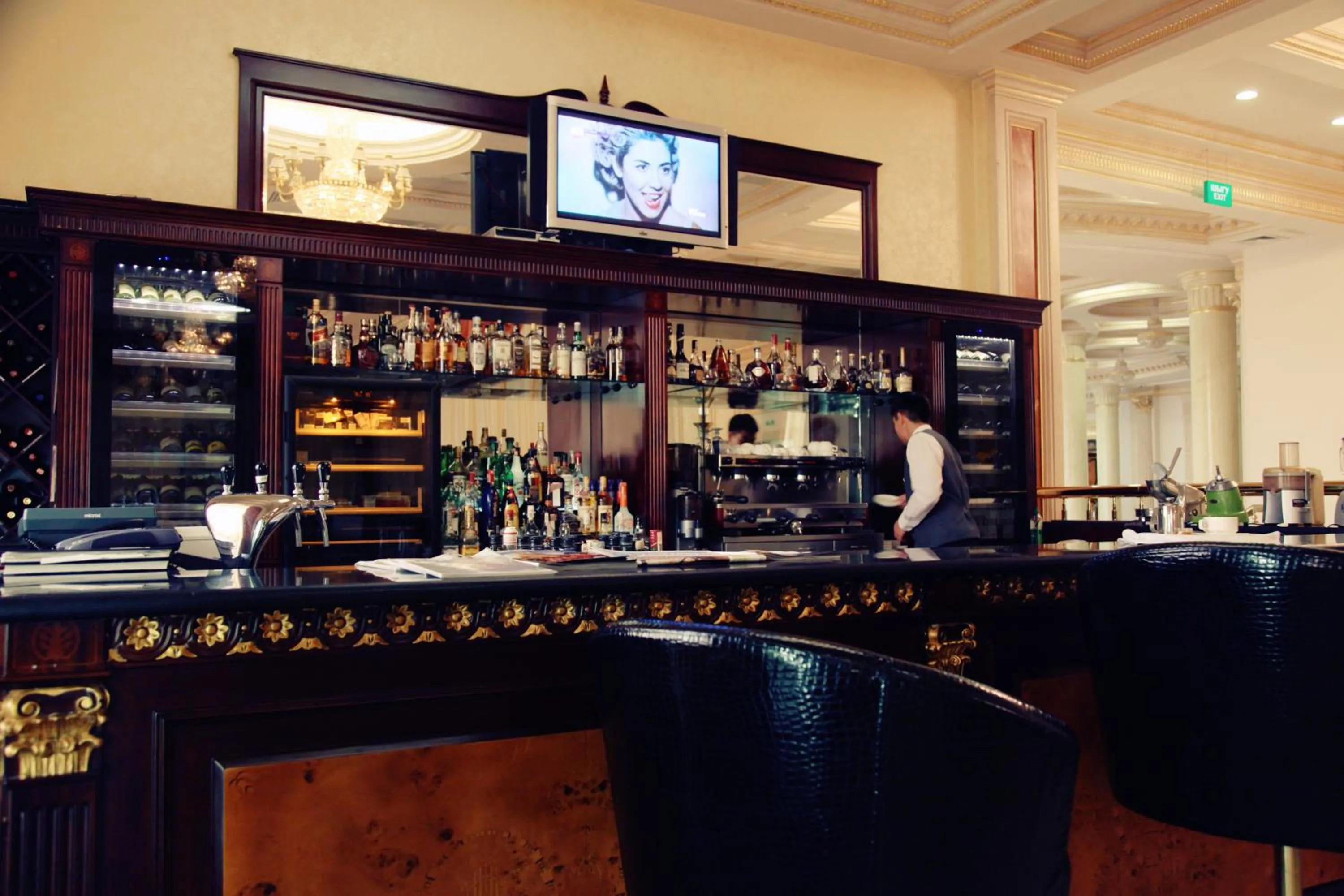 Lounge or bar in Royal Tulip Almaty Hotel