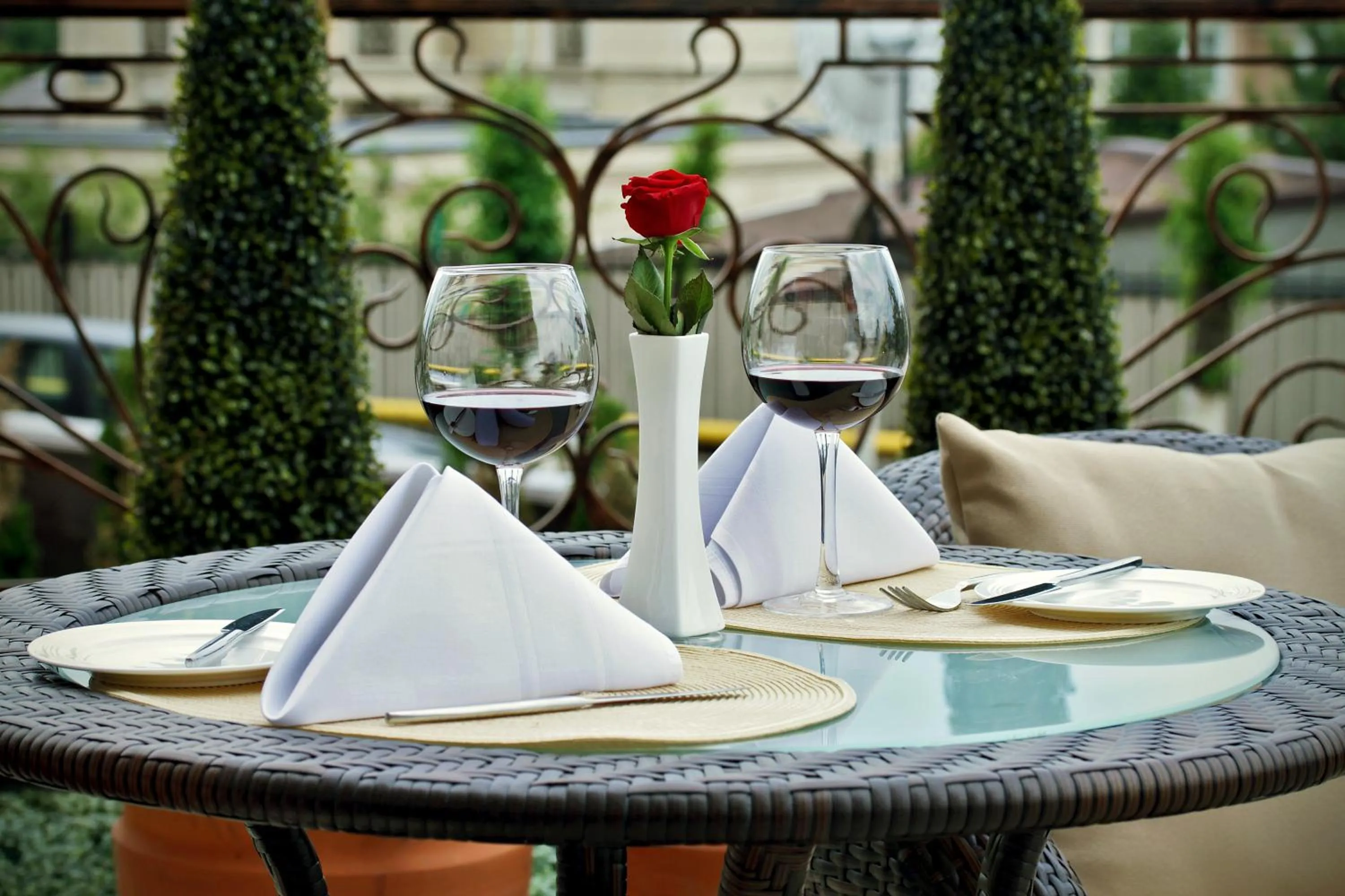 Restaurant/places to eat in Royal Tulip Almaty Hotel