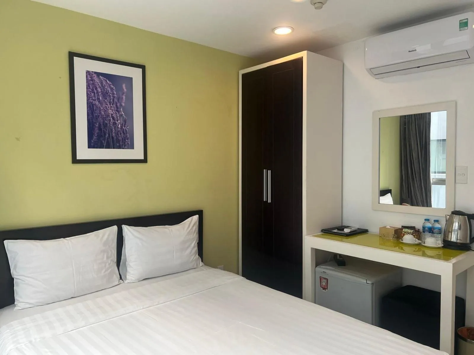 Bed in Minh Khang Hotel