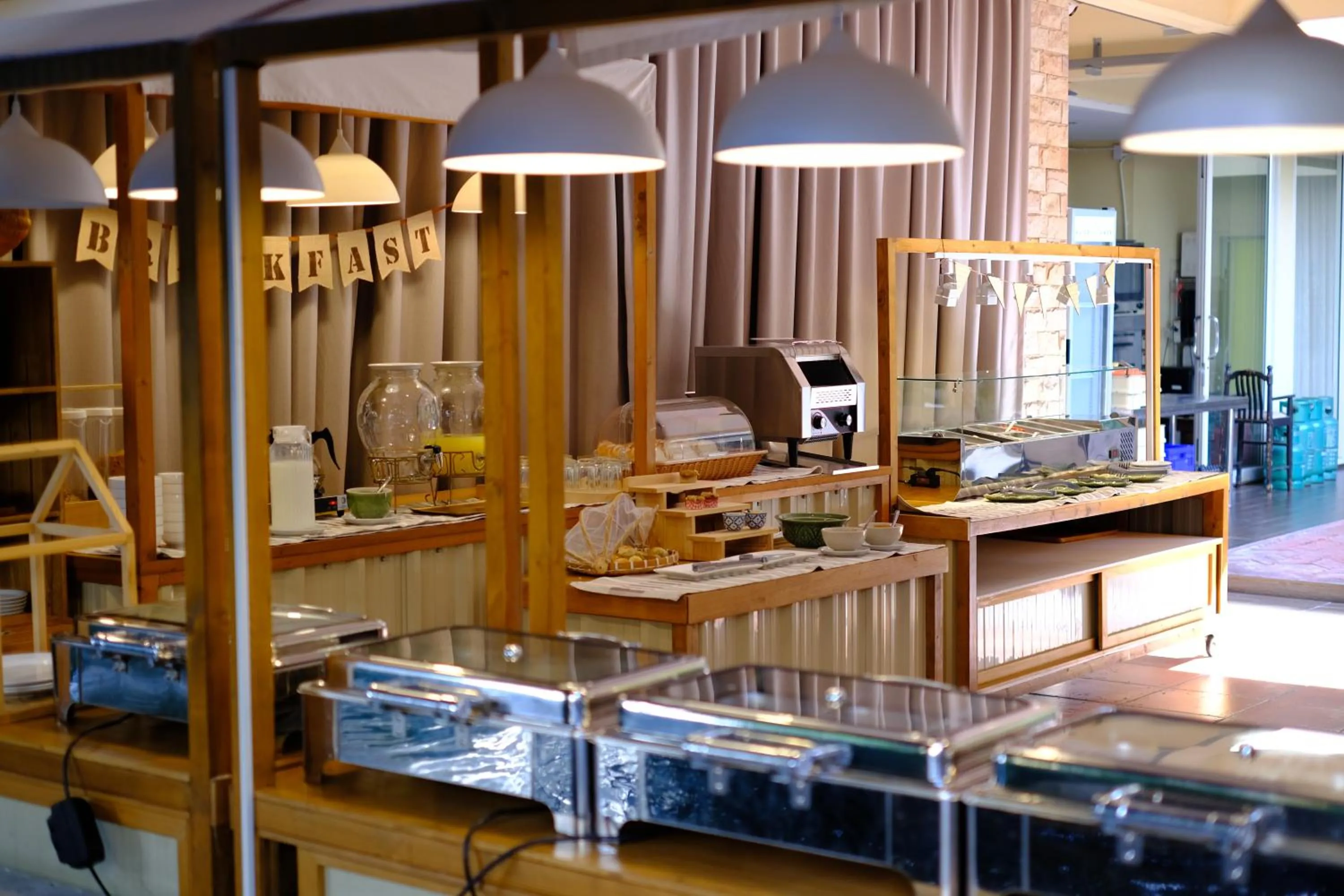 Breakfast in Feung Nakorn Balcony Rooms and Cafe