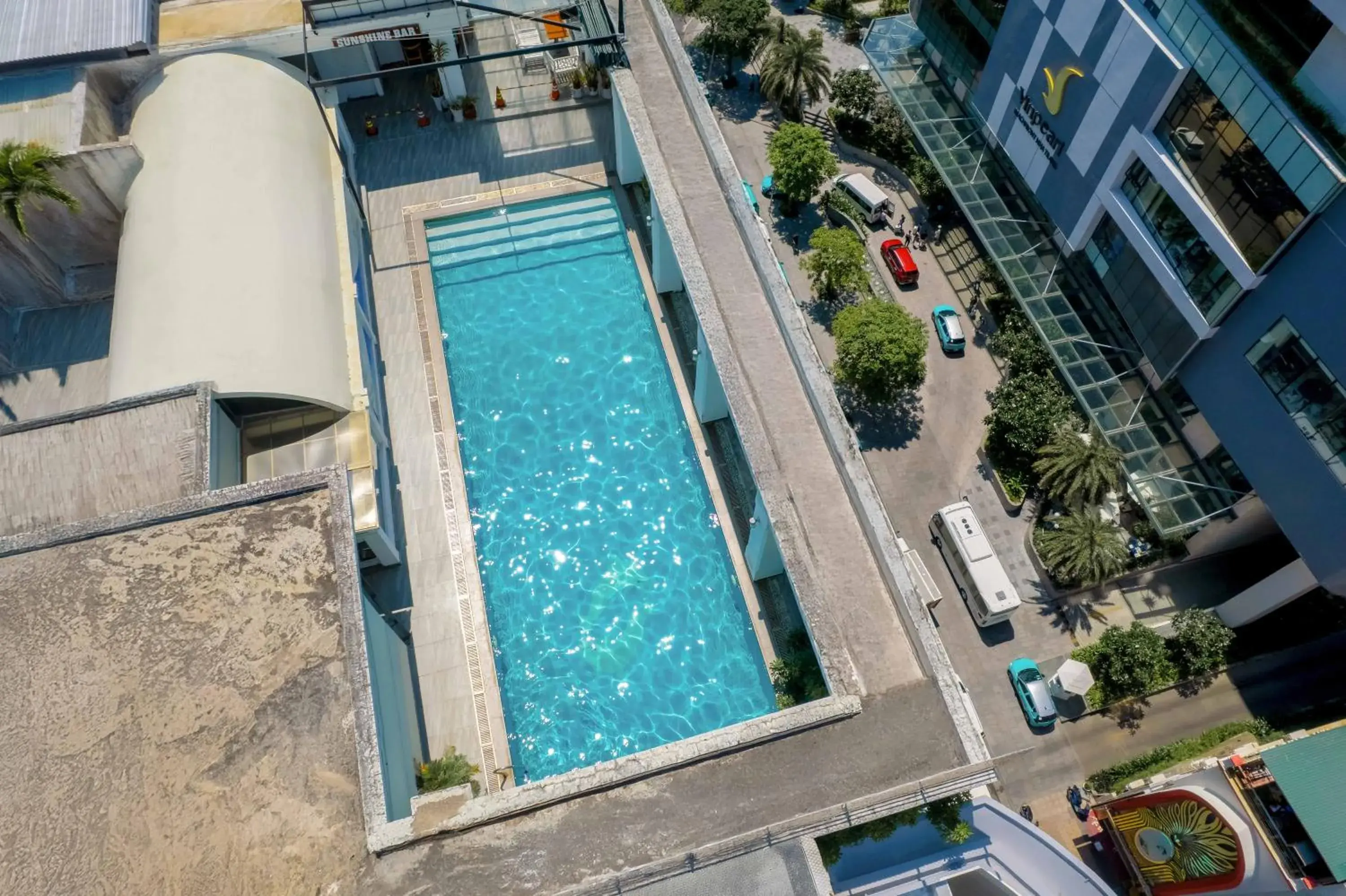 Swimming pool in Rembrandt Hotel Nha Trang Swimming pool in Rembrandt Hotel Nha Trang